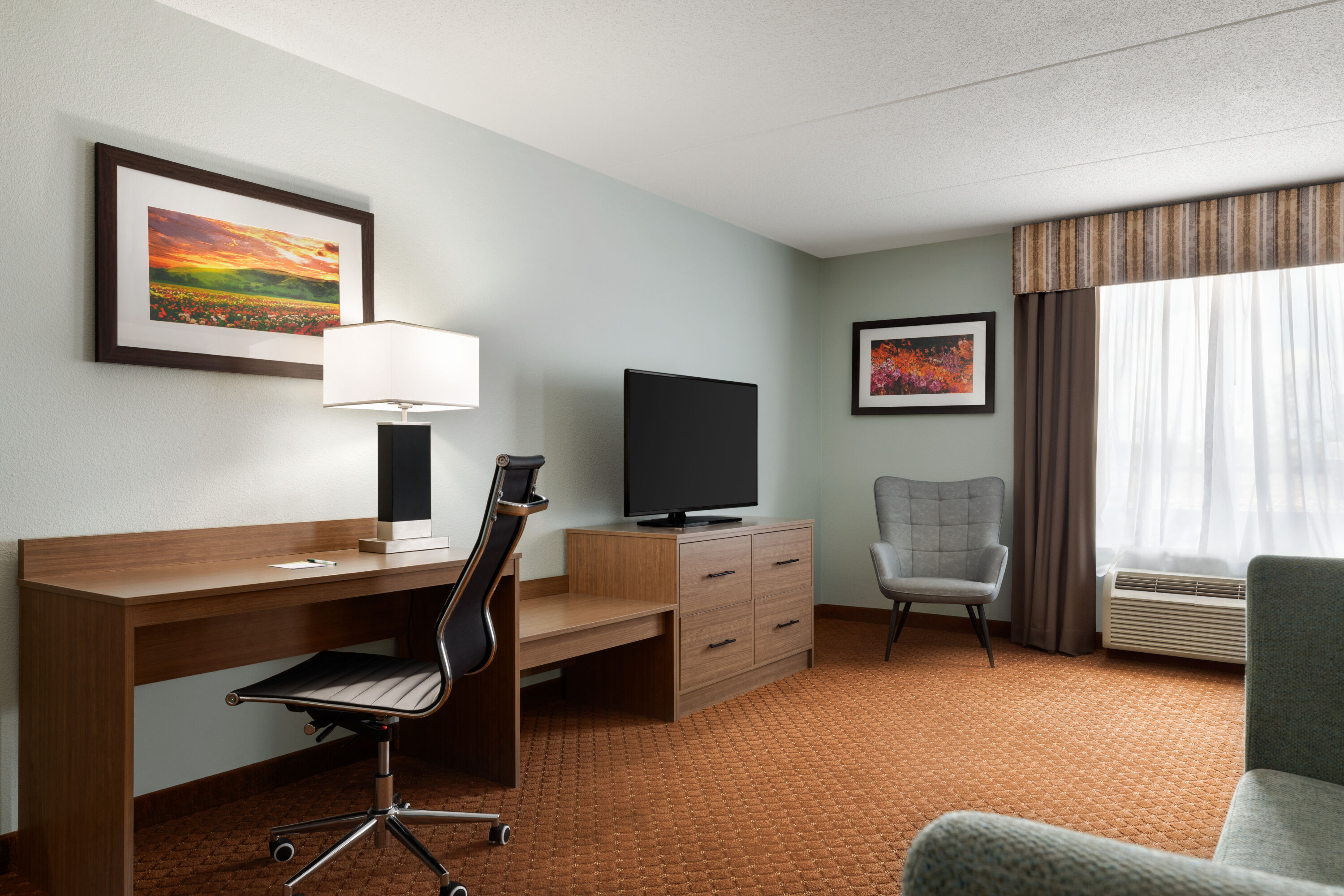 Wingate by Wyndham Louisville East suite in Louisville, Kentucky