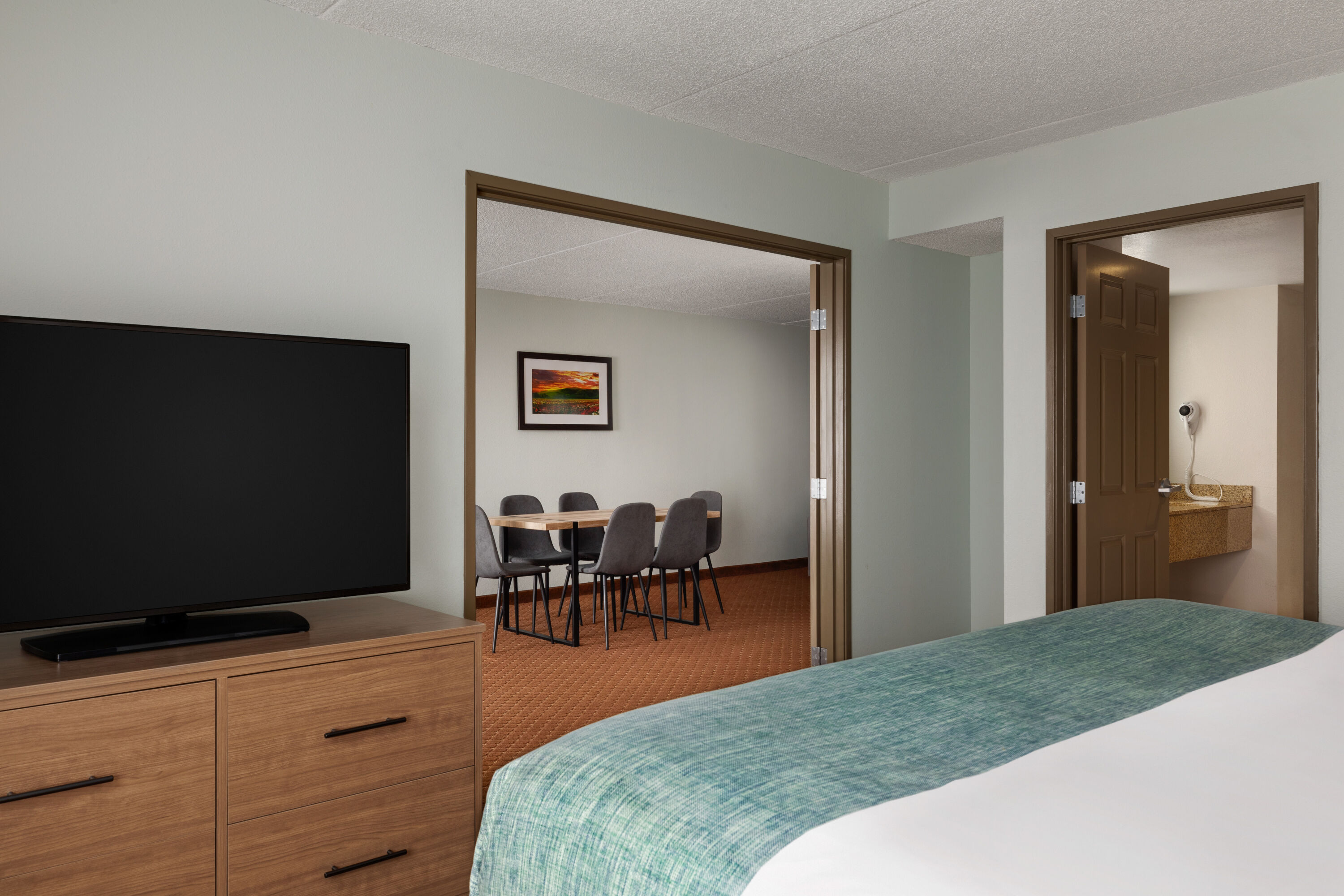 Wingate by Wyndham Louisville East suite in Louisville, Kentucky