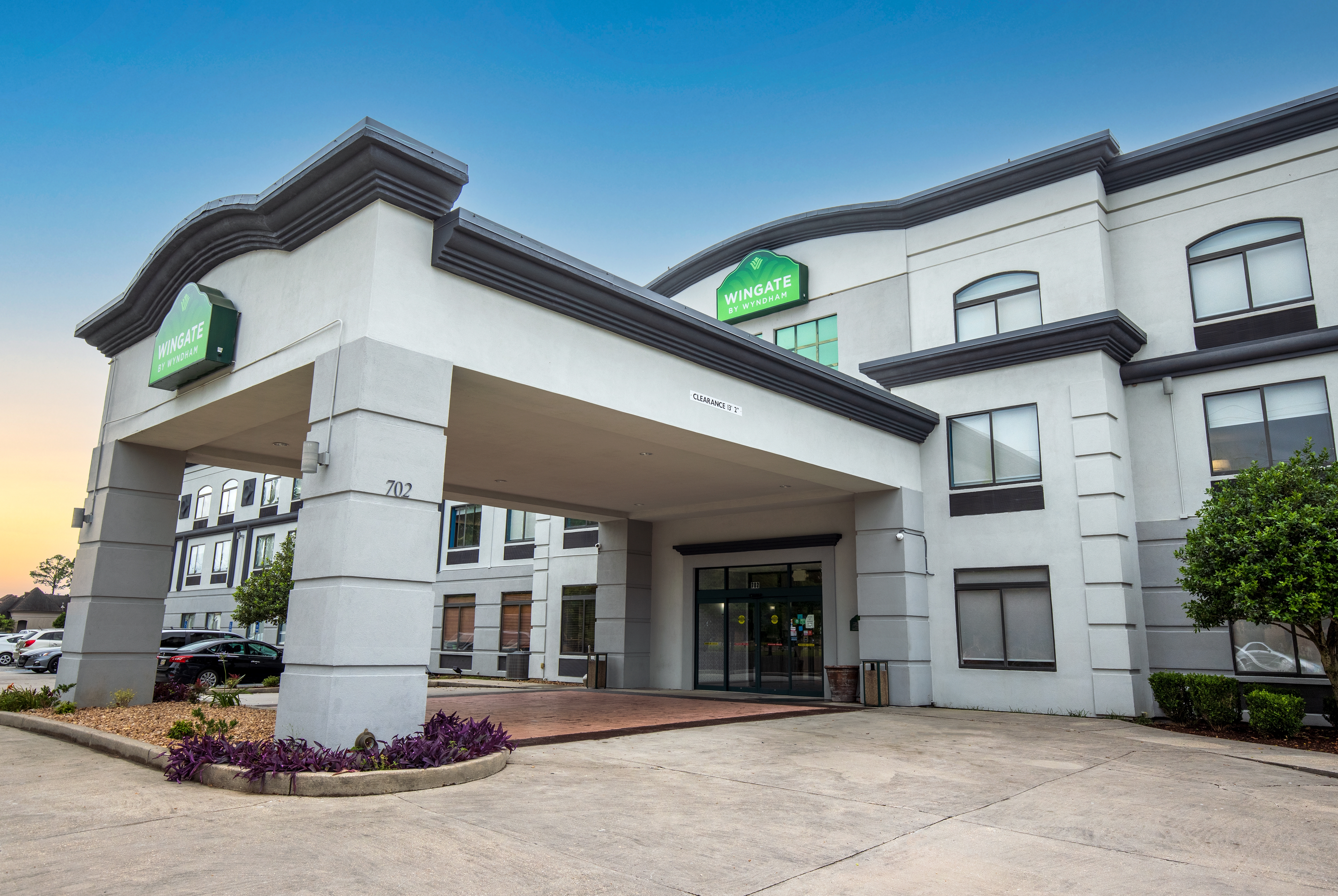 Exterior of Wingate by Wyndham Lafayette Airport hotel in Lafayette, Louisiana