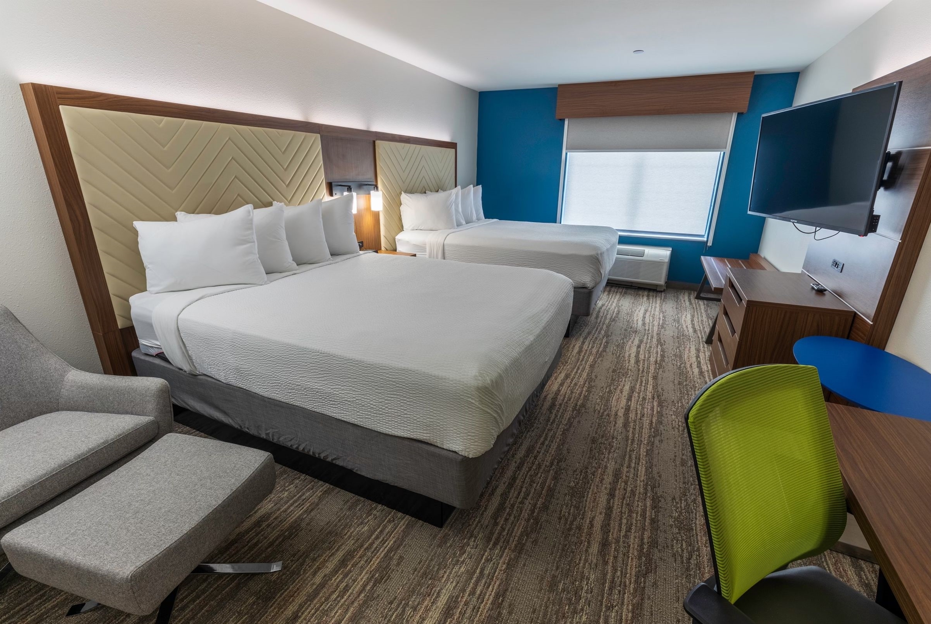 Guest room at the Wingate by Wyndham Lafayette Airport in Lafayette, Louisiana