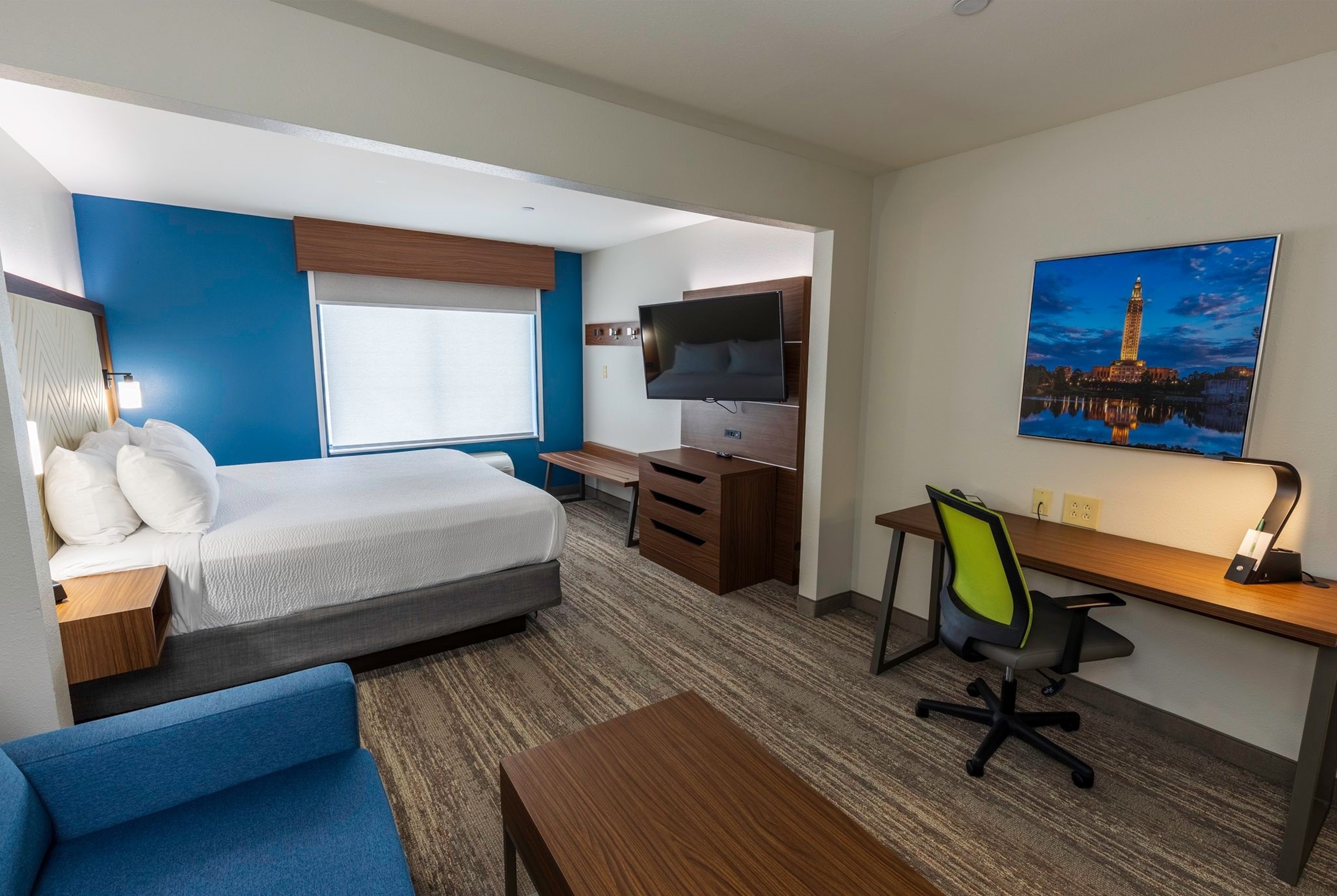 Guest room at the Wingate by Wyndham Lafayette Airport in Lafayette, Louisiana