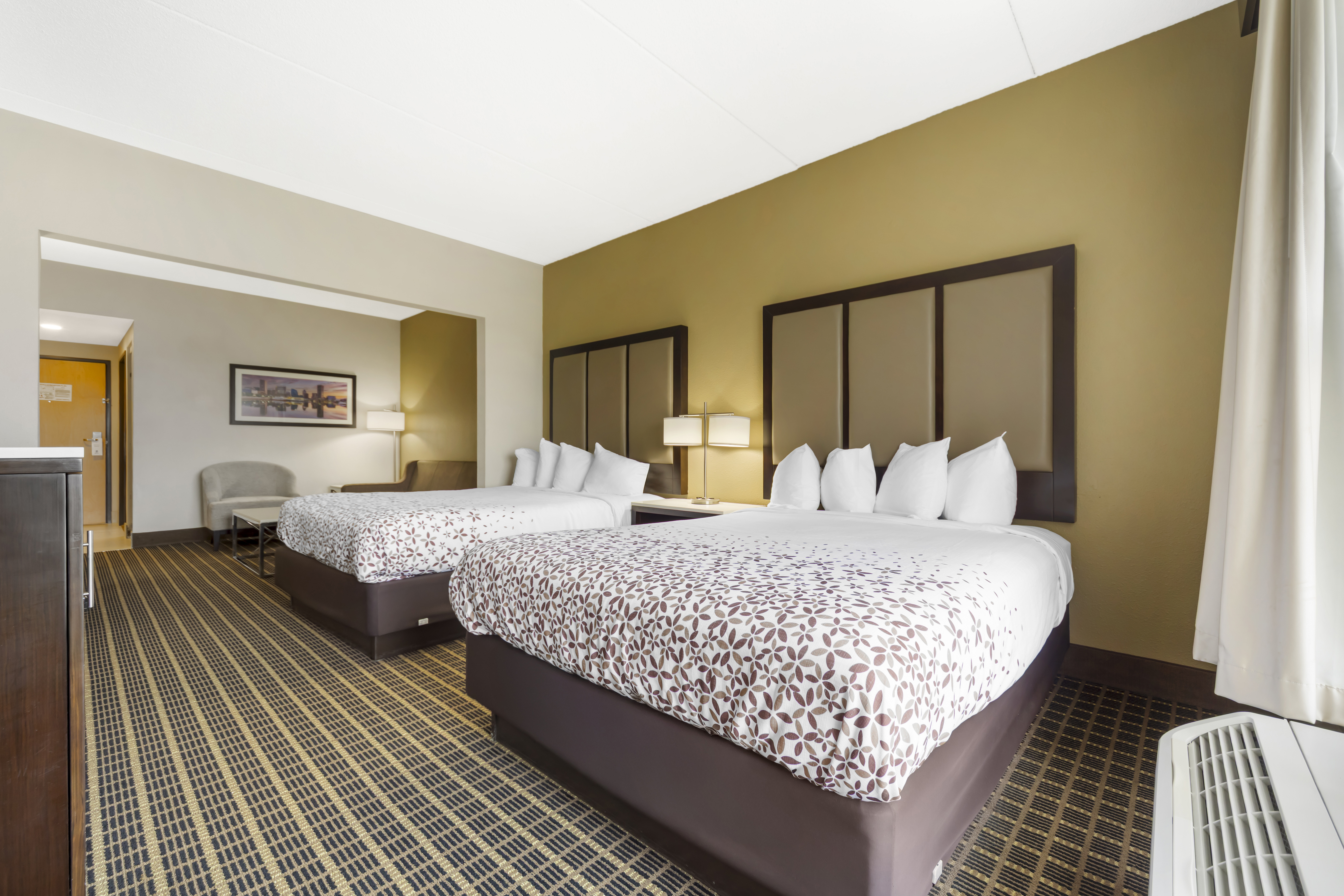 Guest room at the Wingate by Wyndham North East in North East, Maryland