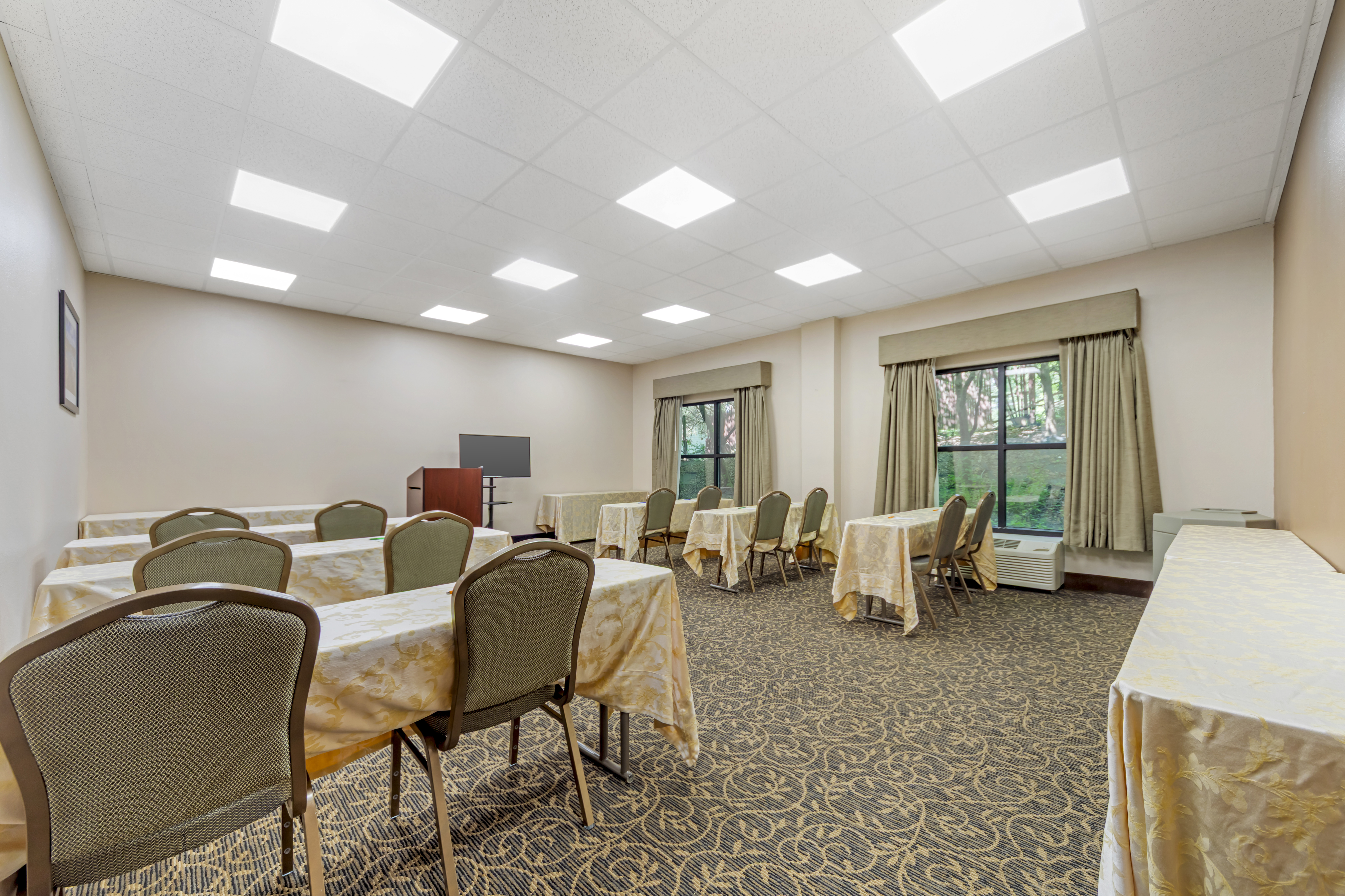 Meeting room at Wingate by Wyndham North East in North East, Maryland