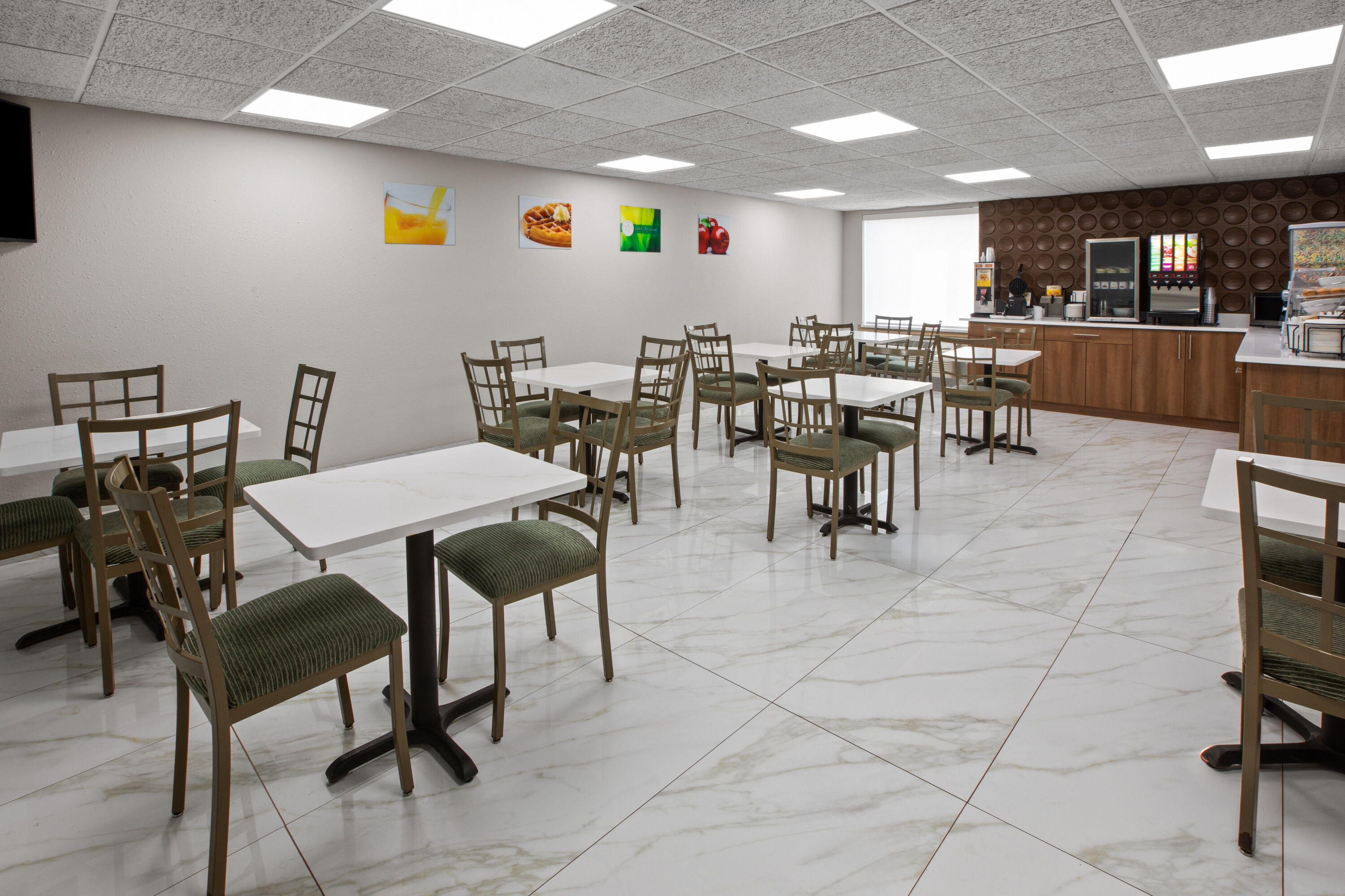 Free breakfast at Wingate by Wyndham Livonia in Livonia, Michigan