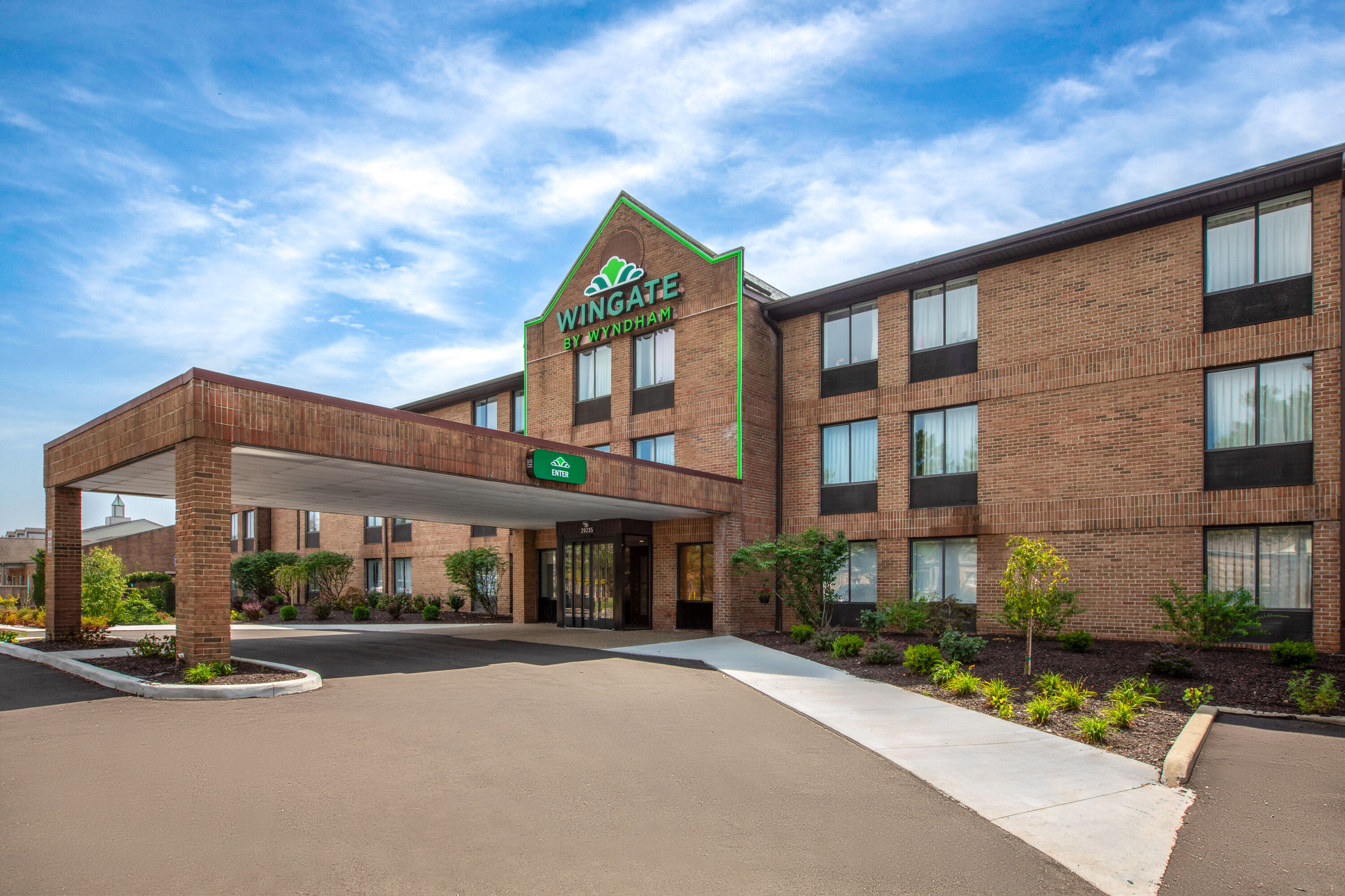 Exterior Day Image of Wingate by Wyndham Livonia hotel in Livonia, Michigan