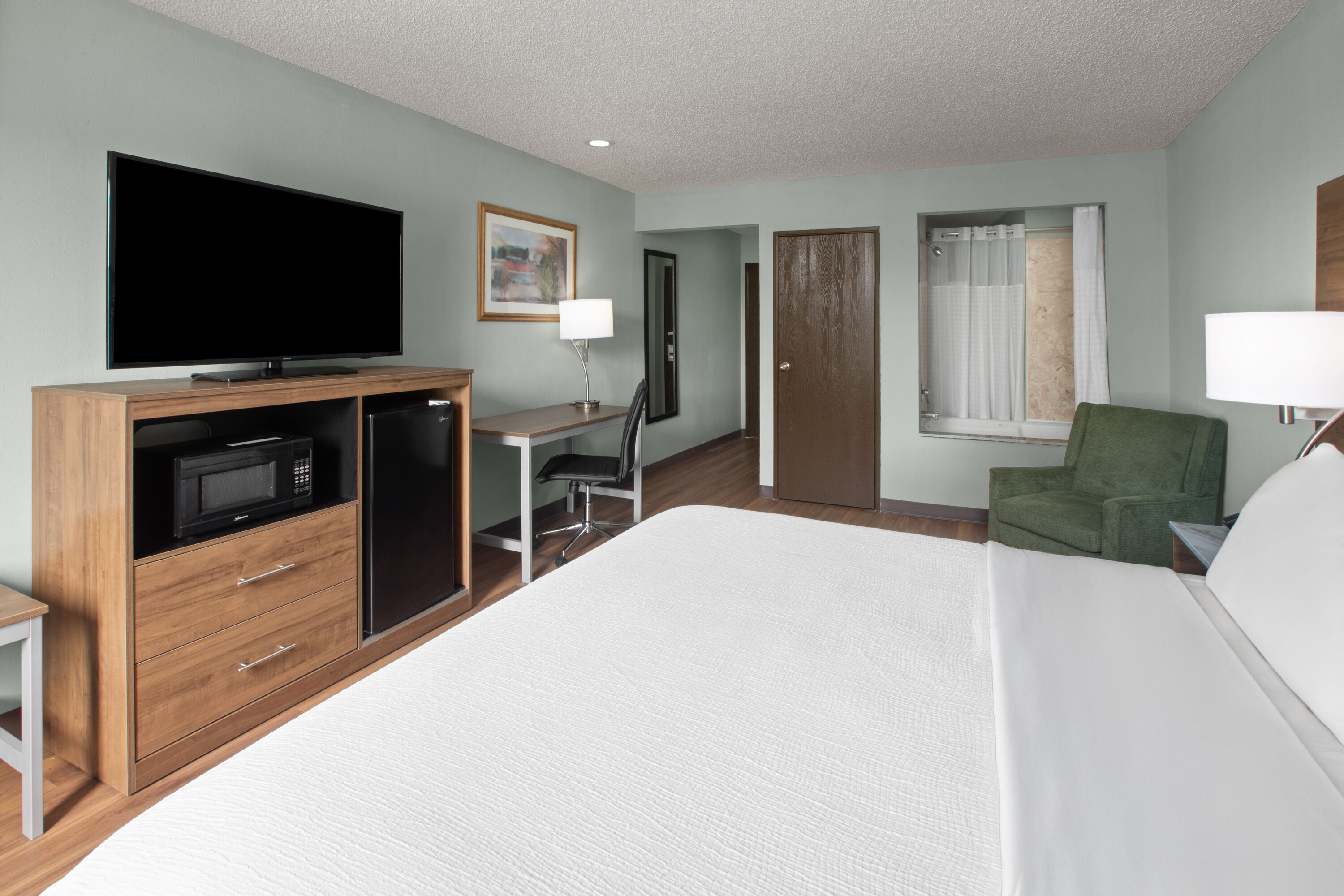 Wingate by Wyndham Livonia suite in Livonia, Michigan