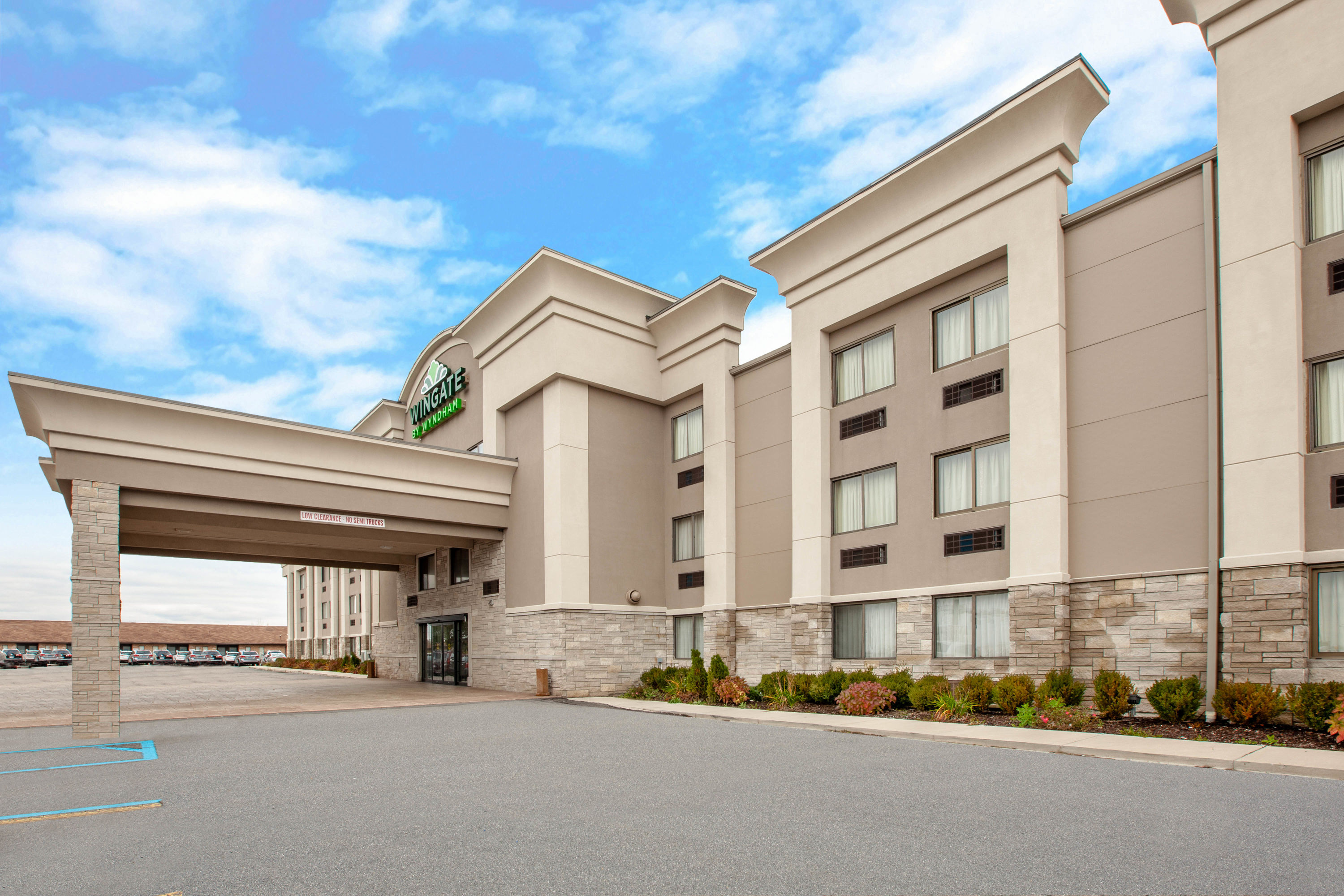 Wingate By Wyndham Detroit Metro Airport Romulus Mi Hotels
