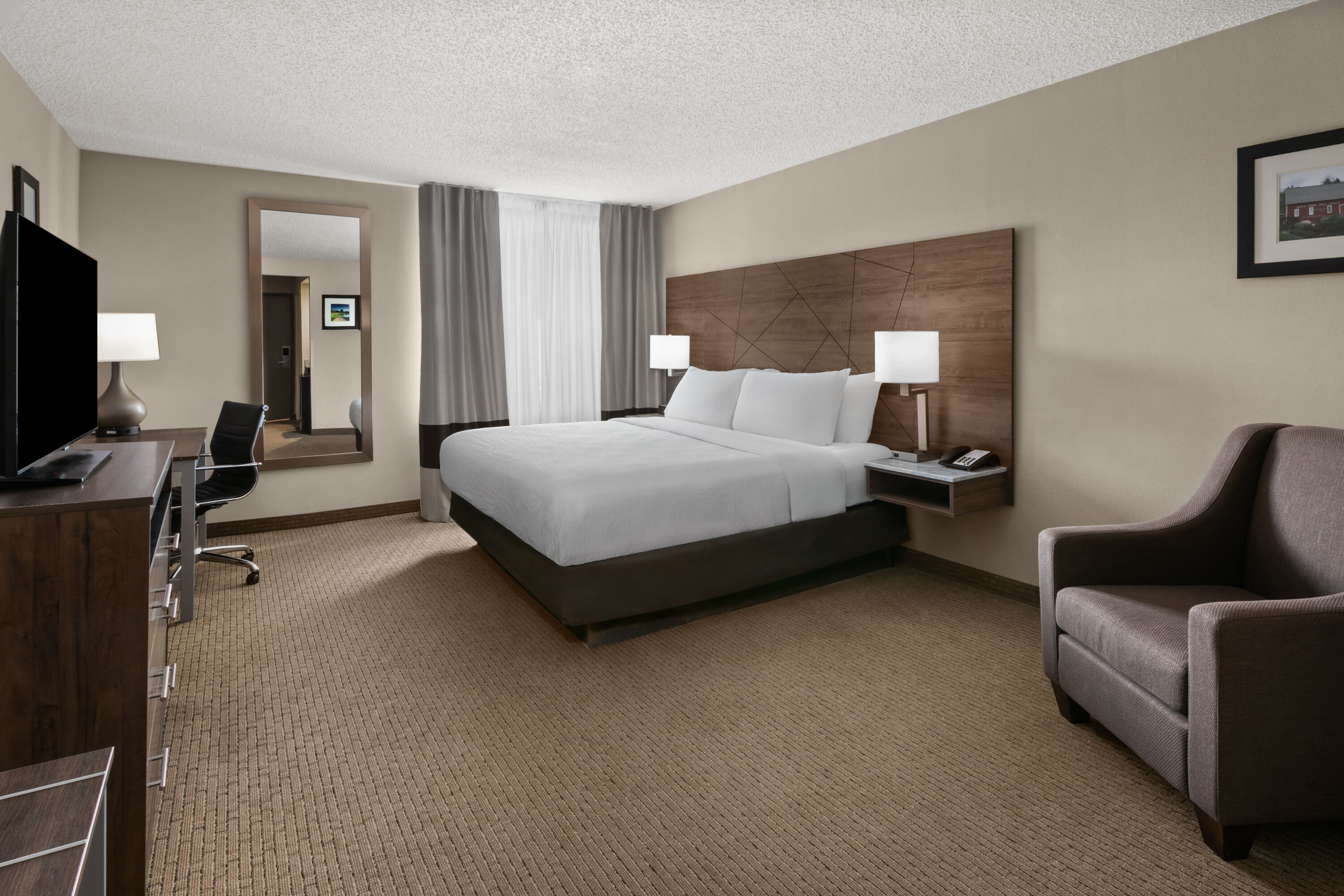 Wingate by Wyndham Utica hot tub suite in Utica, Michigan