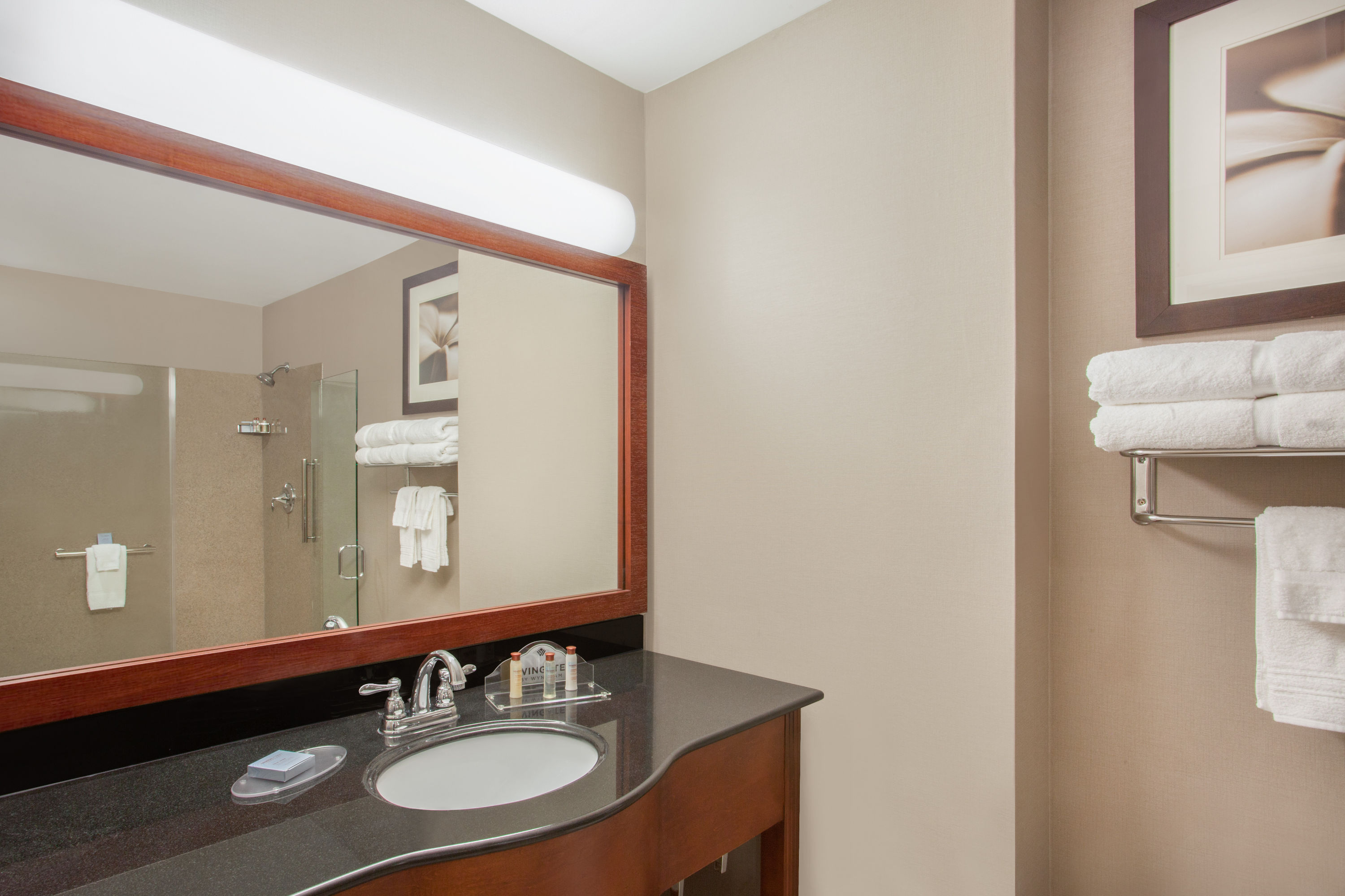 Wingate by Wyndham Columbia Columbia MO Hotels