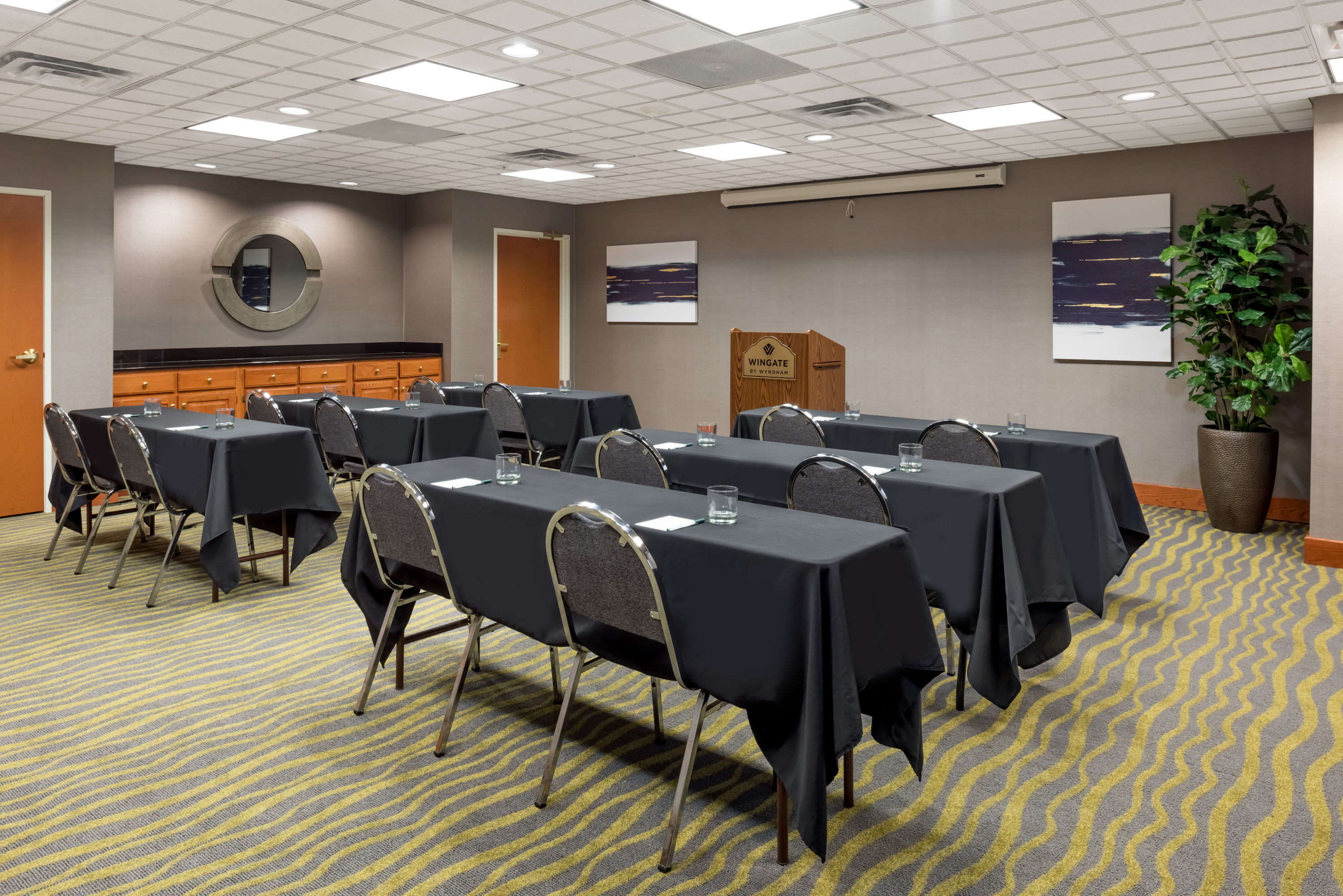 Wingate By Wyndham Columbia Columbia Mo Hotels