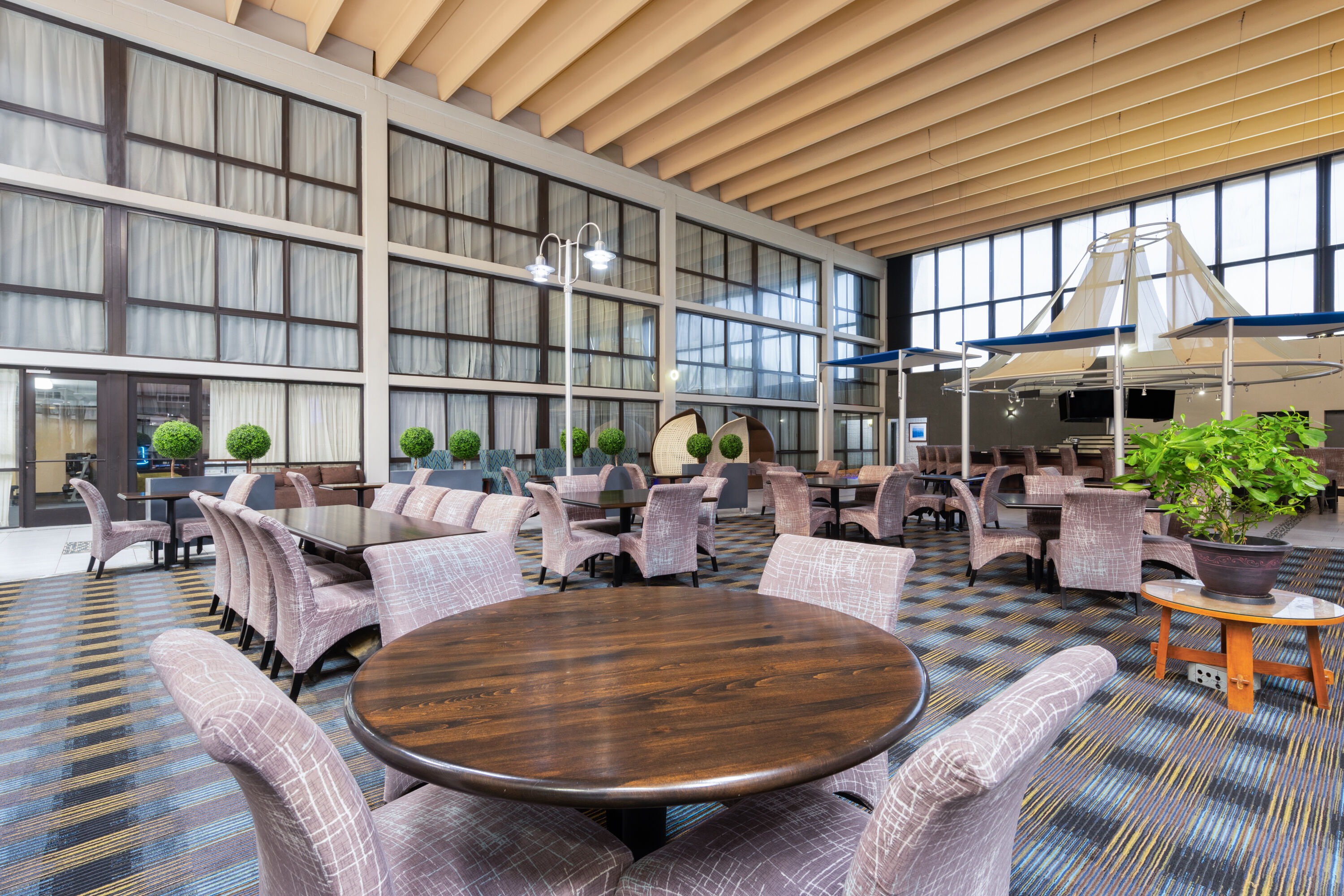 Wingate by Wyndham Kansas City | Kansas City, MO Hotels
