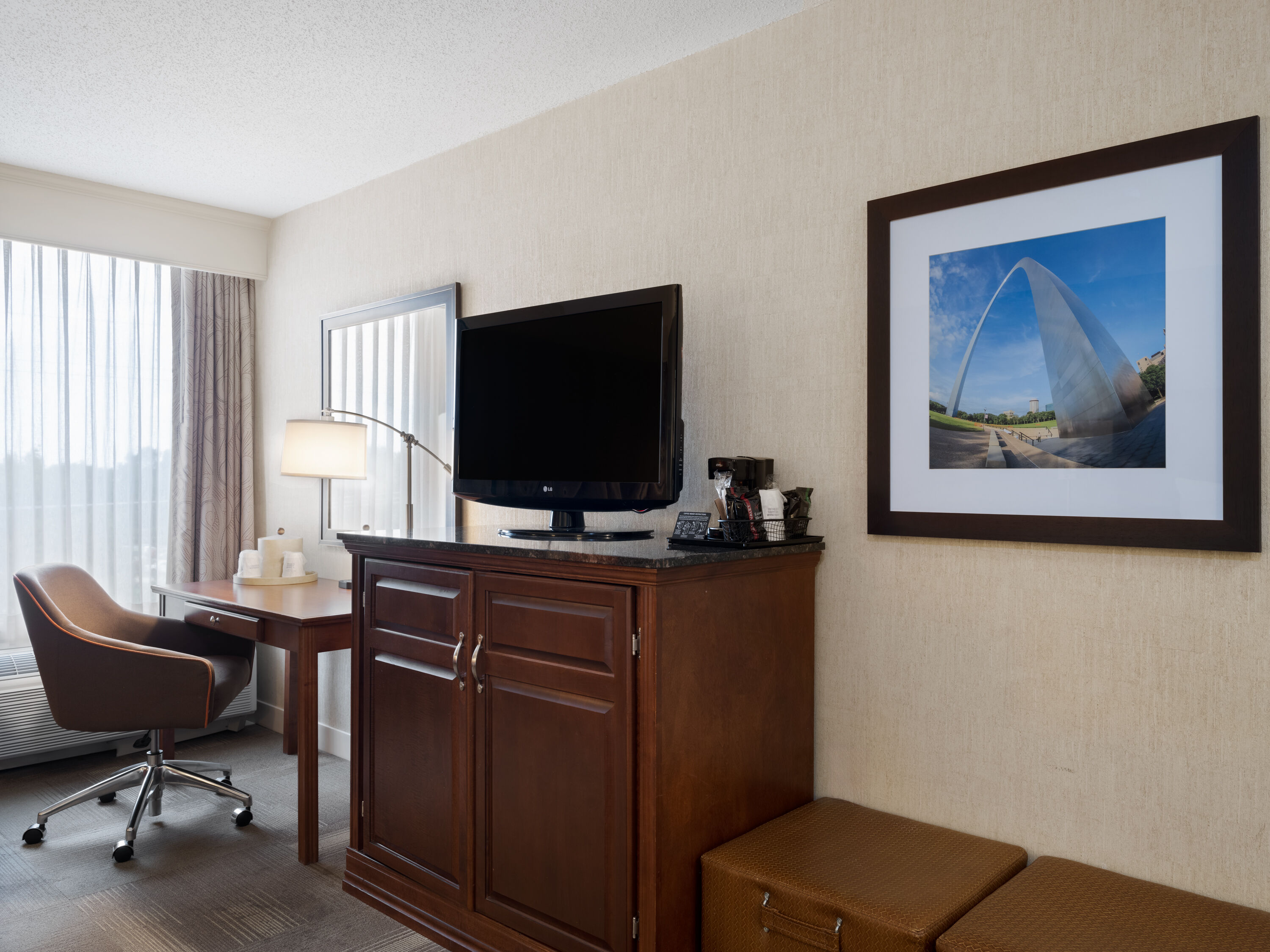 Guest room at the Wingate by Wyndham St. Louis Airport in Saint Ann, Missouri