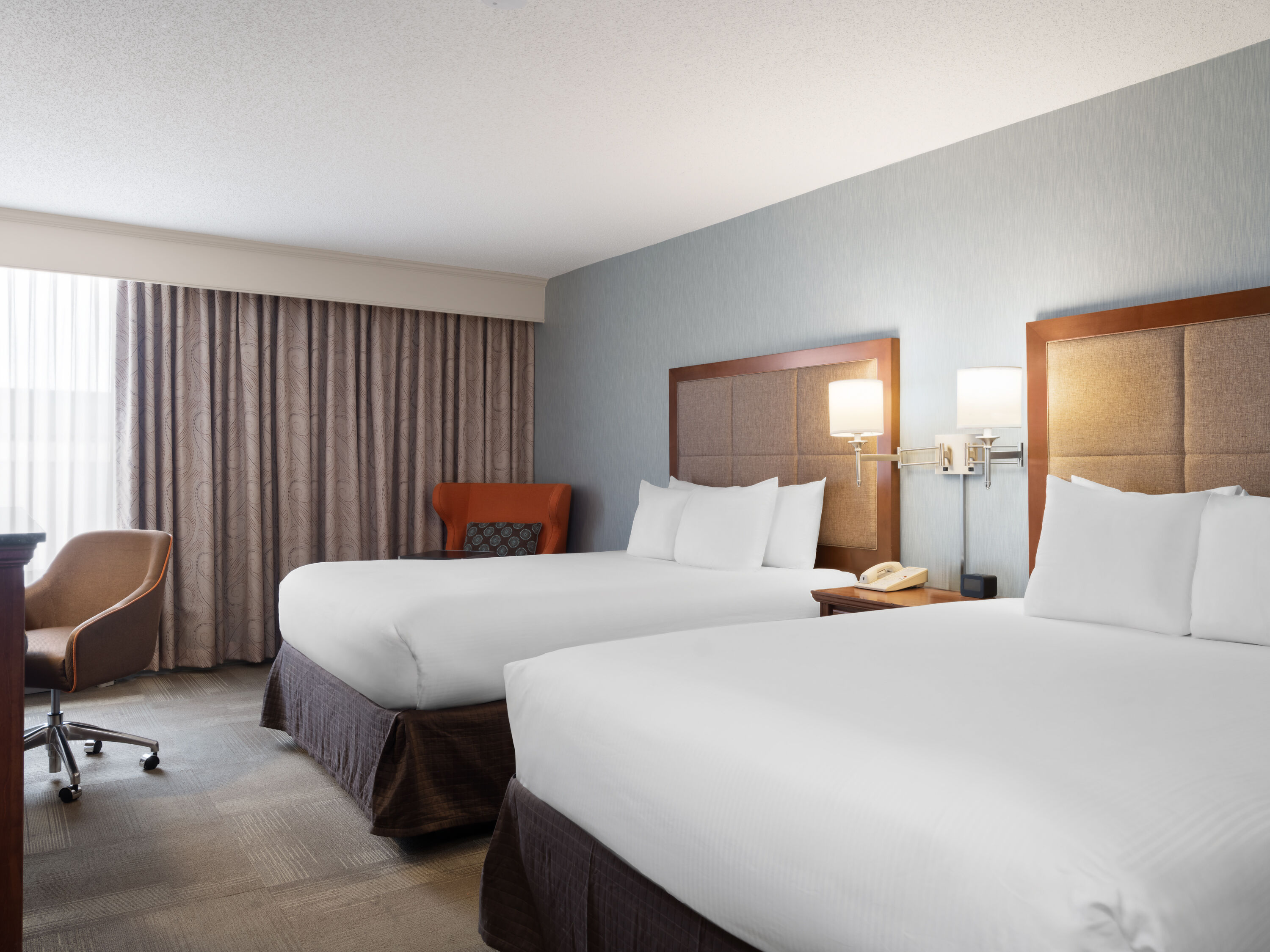 Guest room at the Wingate by Wyndham St. Louis Airport in Saint Ann, Missouri
