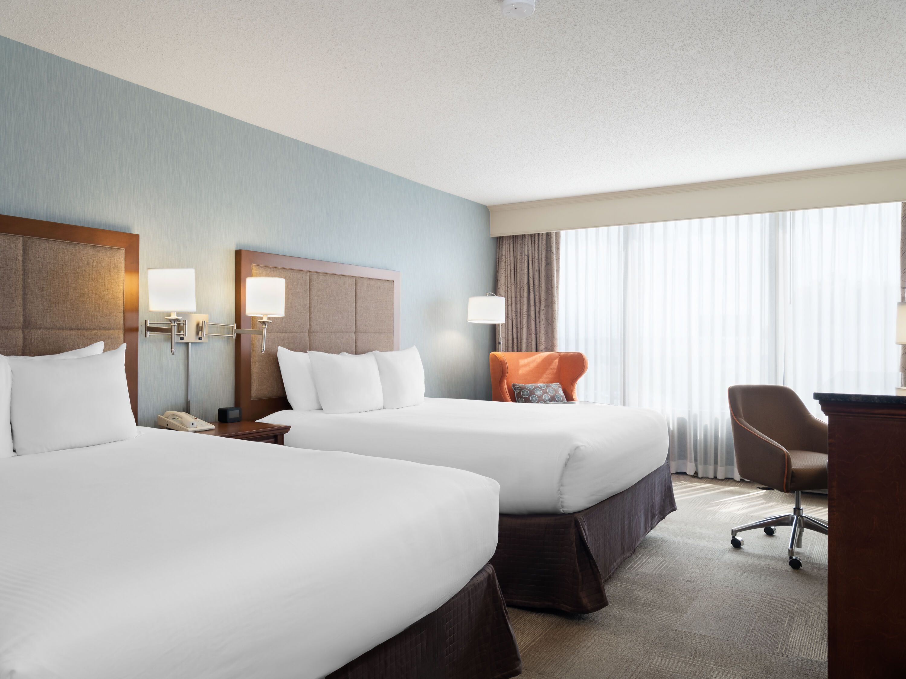 Guest room at the Wingate by Wyndham St. Louis Airport in Saint Ann, Missouri