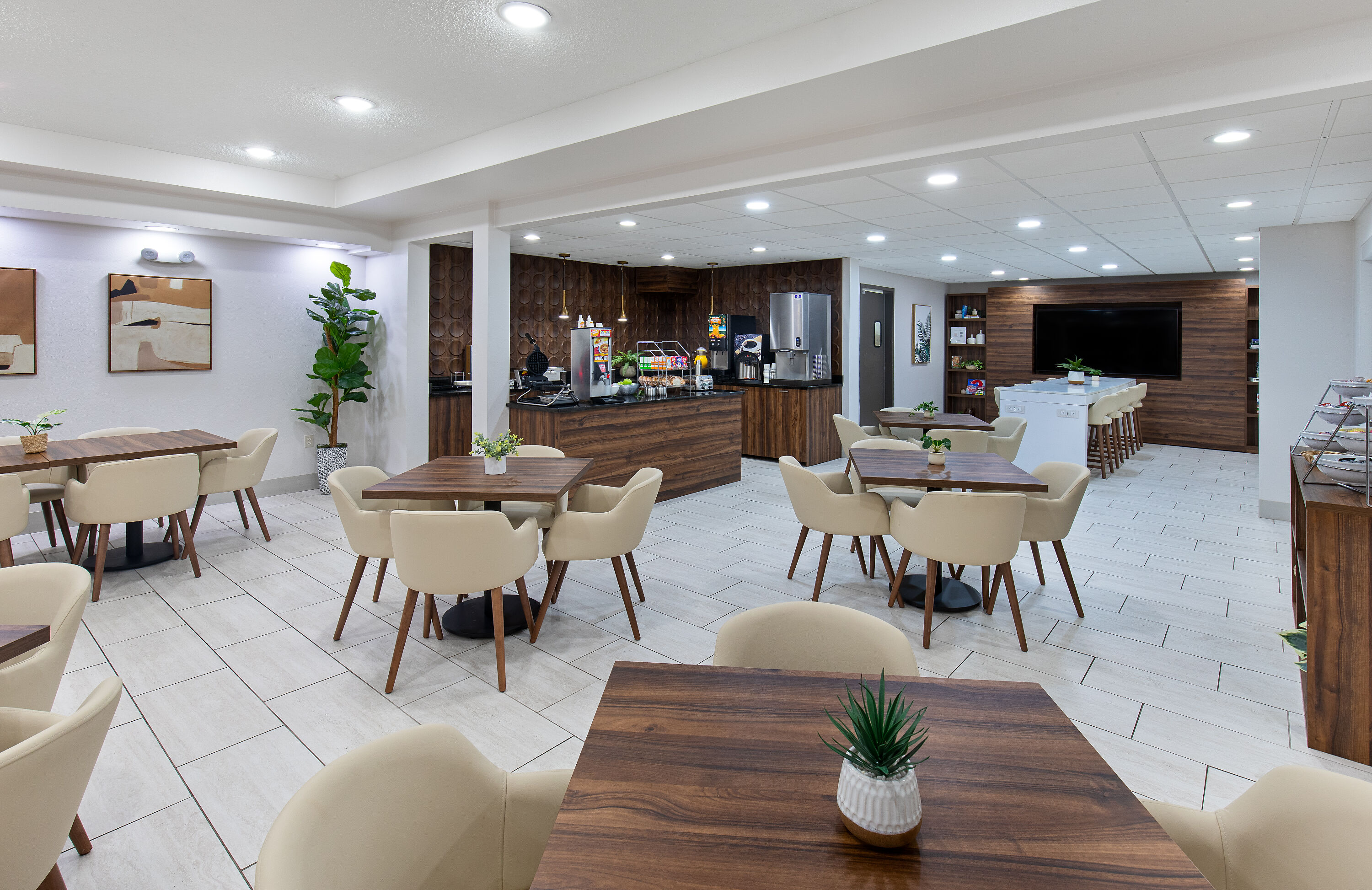 Free breakfast at Wingate by Wyndham Hattiesburg in Hattiesburg, Mississippi