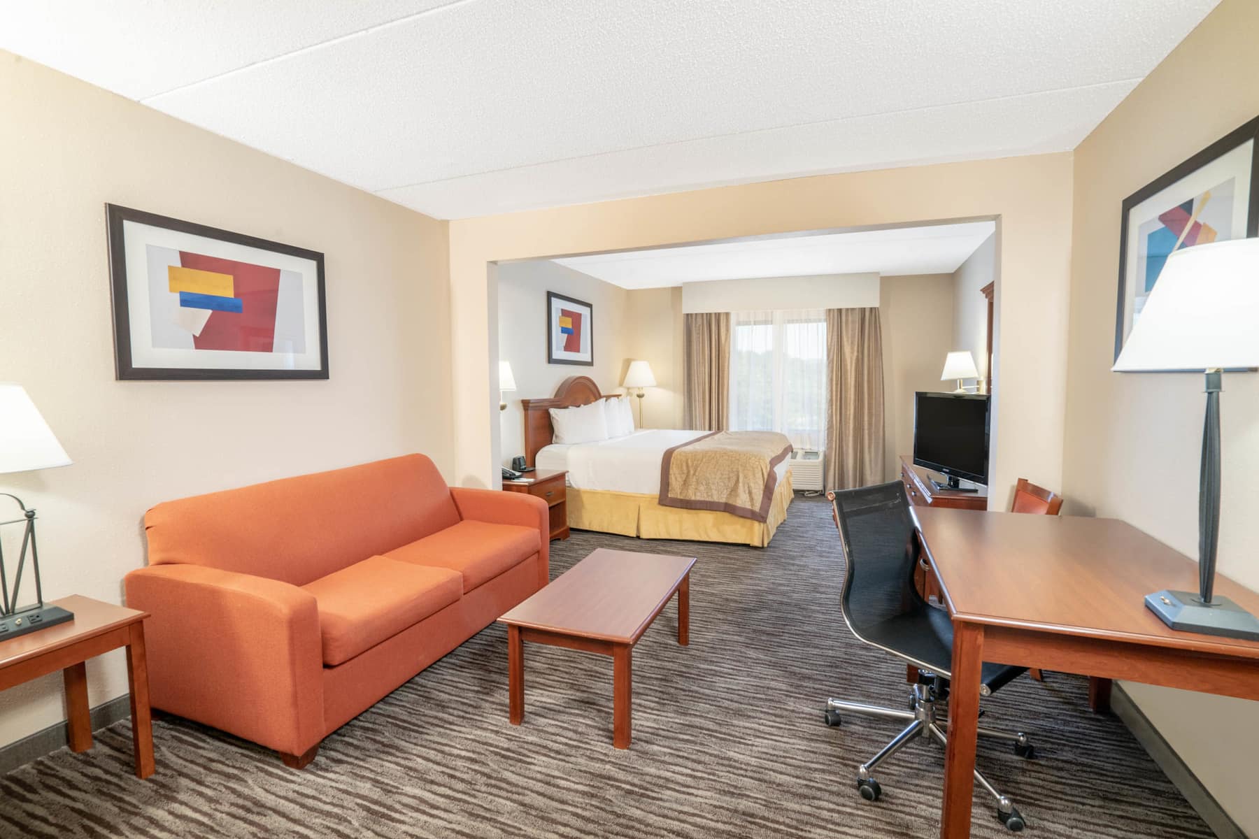 Guest room at the Wingate By Wyndham Charlotte Airport I-85/I-485 in Charlotte, North Carolina