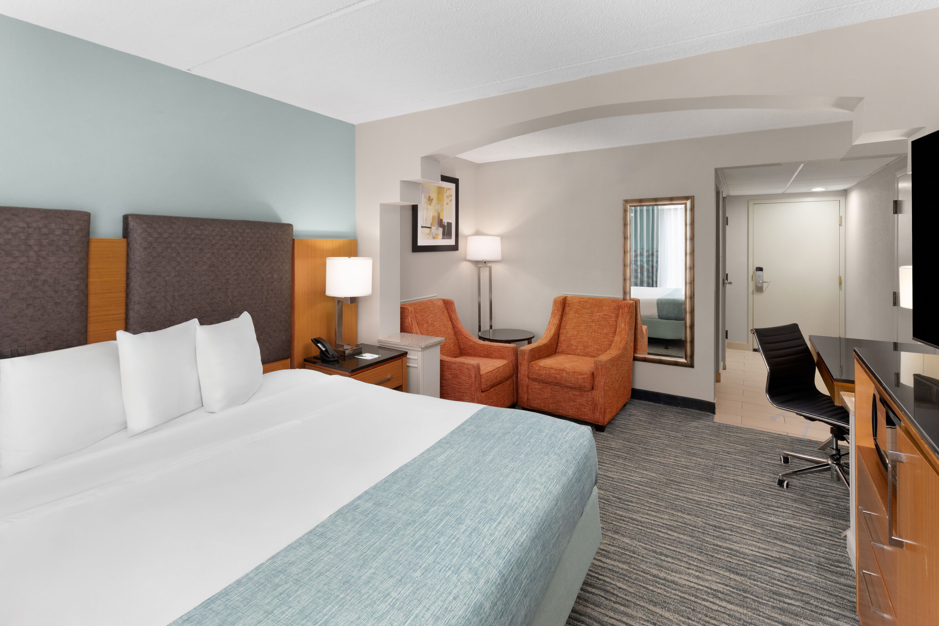 Wingate by Wyndham Greensboro/Coliseum suite in Greensboro, North Carolina
