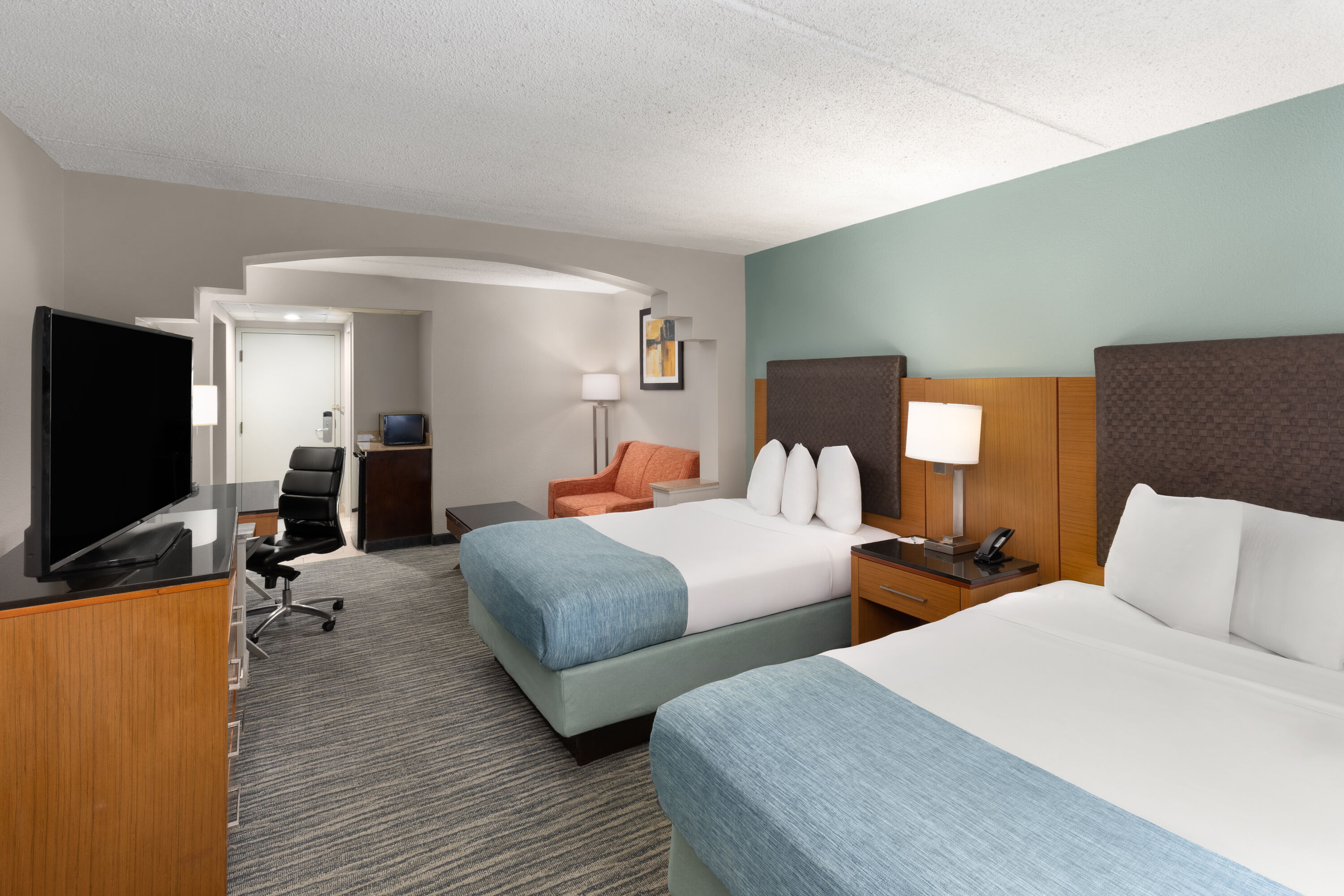 Wingate by Wyndham Greensboro/Coliseum suite in Greensboro, North Carolina