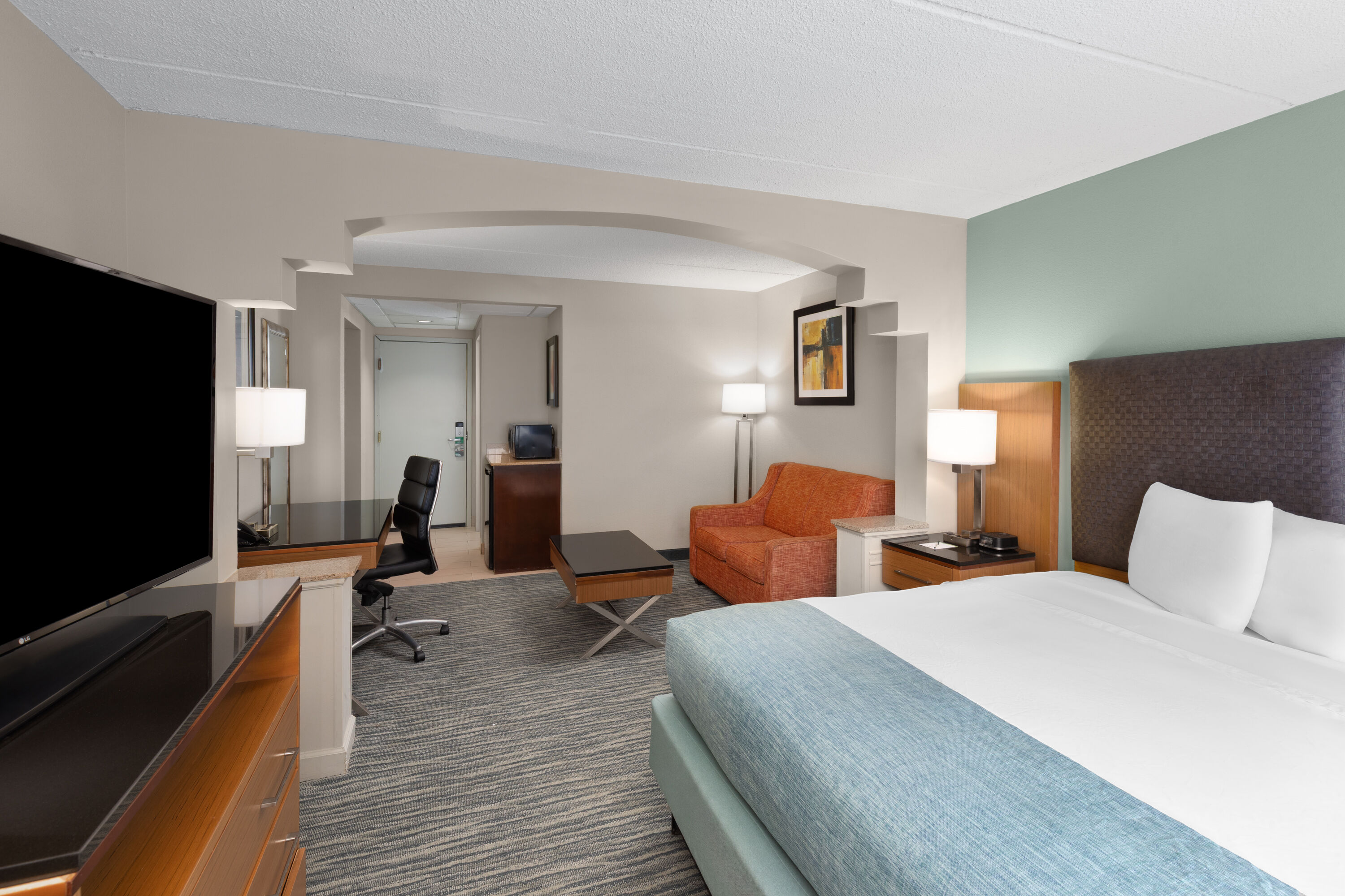 Wingate by Wyndham Greensboro/Coliseum suite in Greensboro, North Carolina