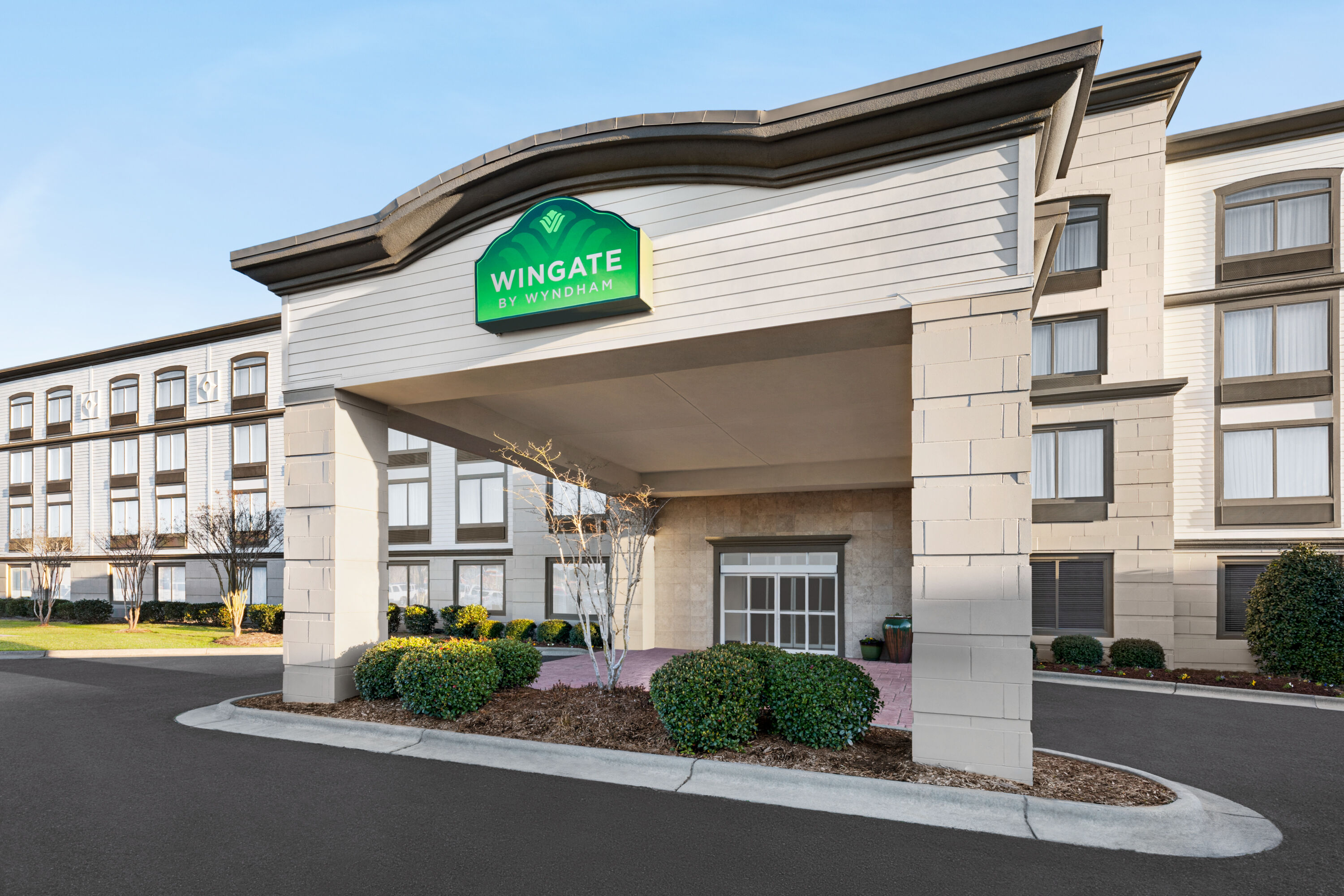 Exterior of Wingate by Wyndham Southport hotel in Southport, North Carolina