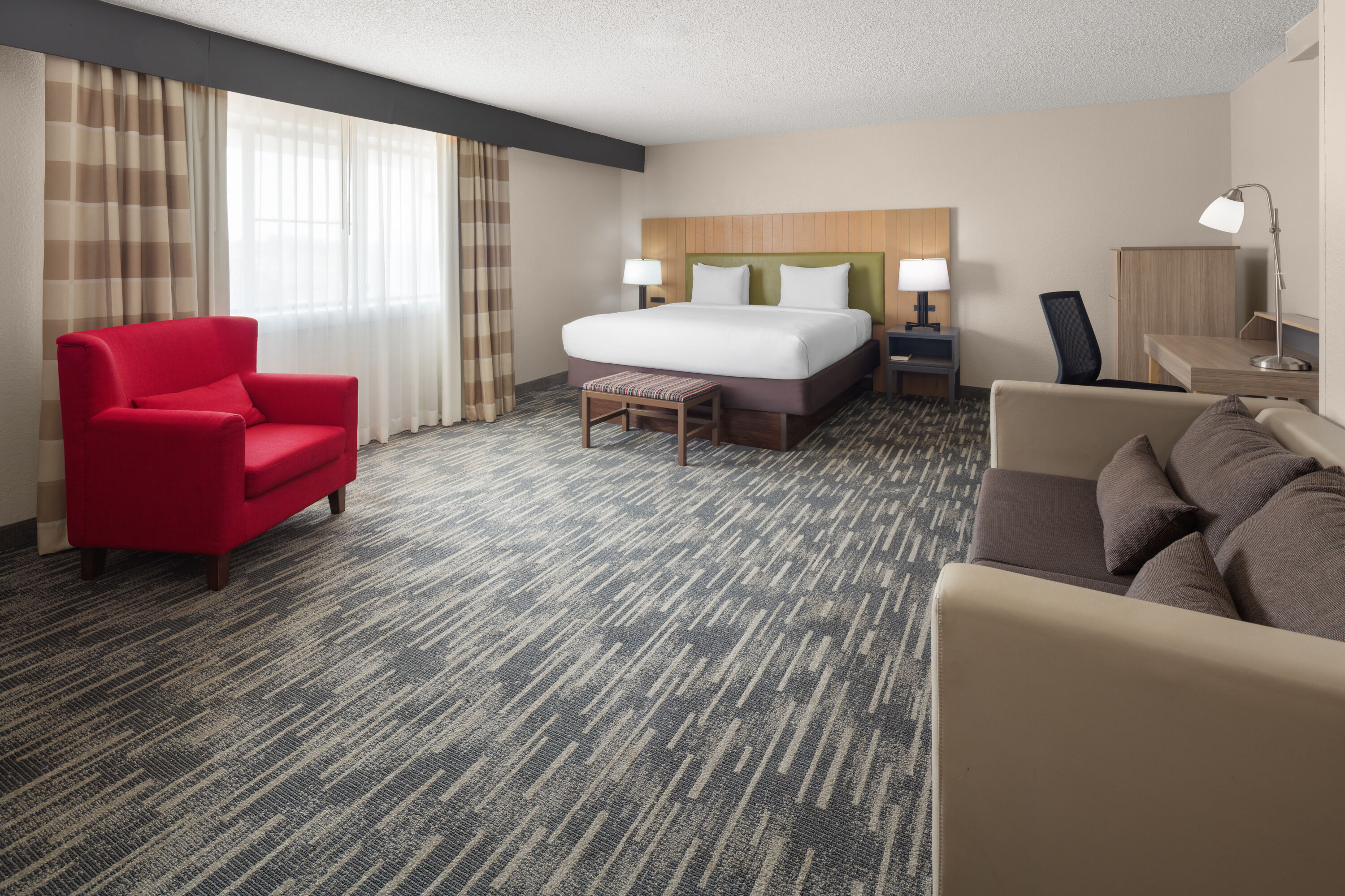 Wingate by Wyndham Lincoln Airport East I-80 suite in Lincoln, Nebraska