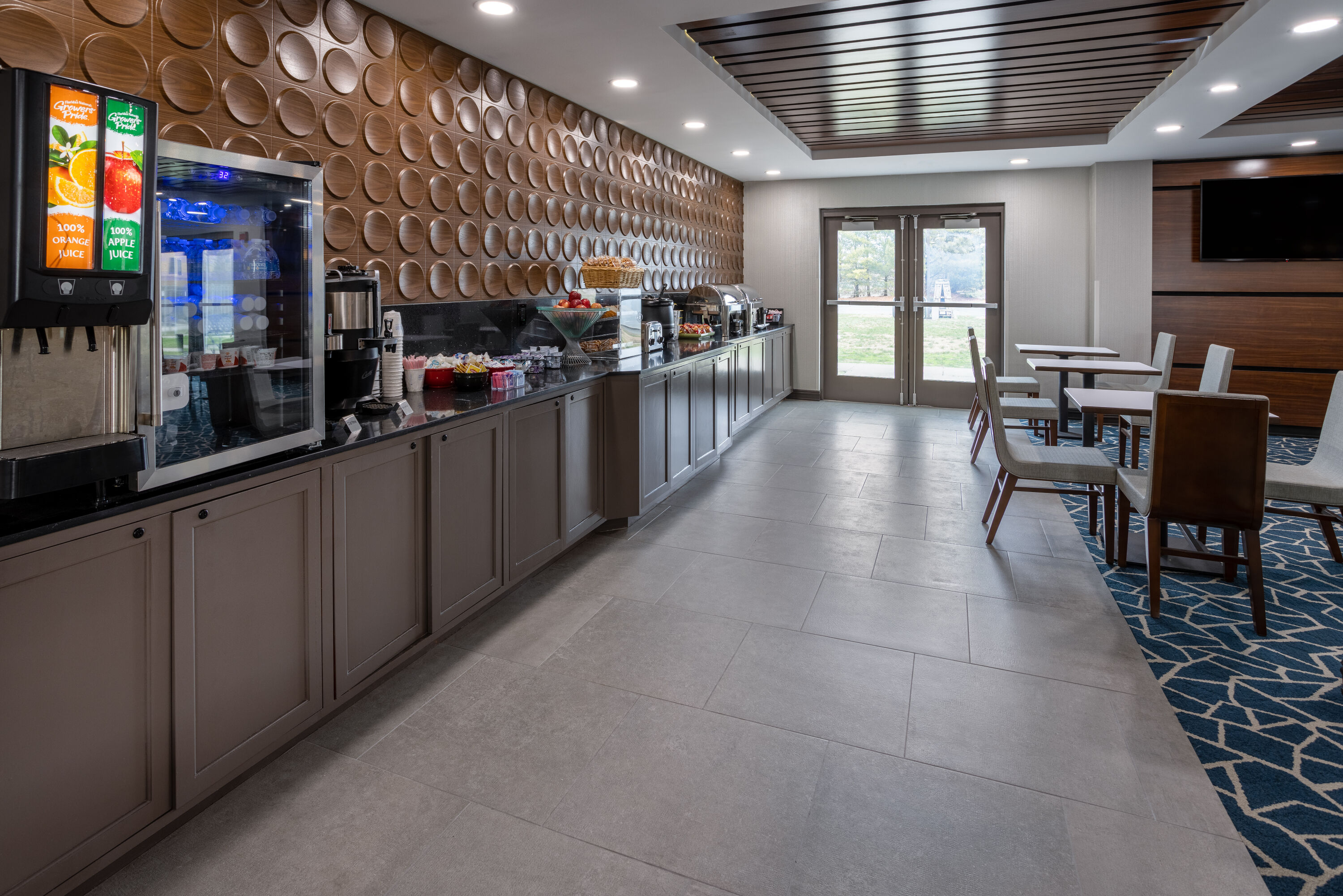 Free breakfast at Wingate by Wyndham Vineland/Millville in Vineland, New Jersey