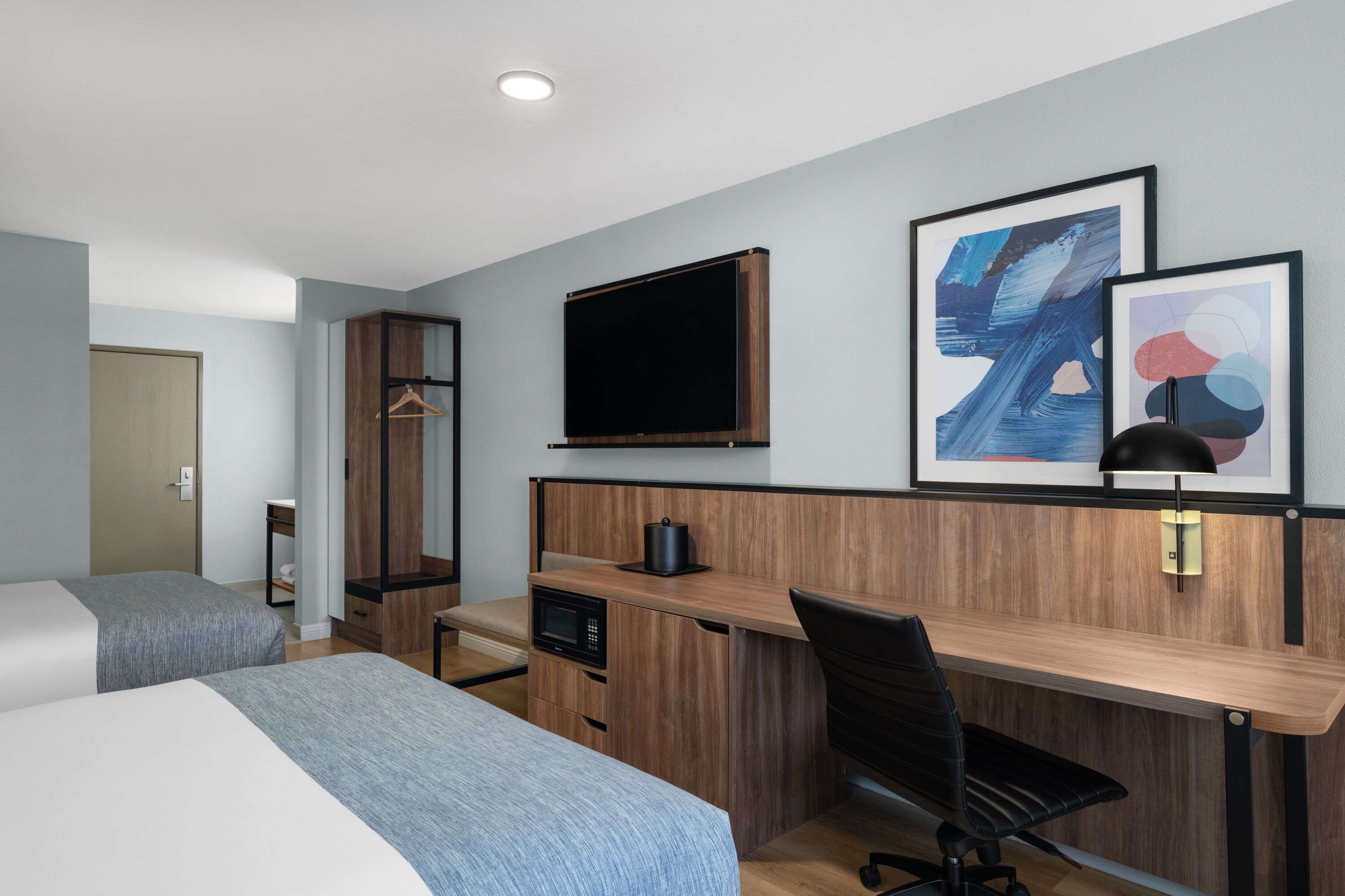 Guest room at the Wingate by Wyndham Farmington NM in Farmington, New Mexico