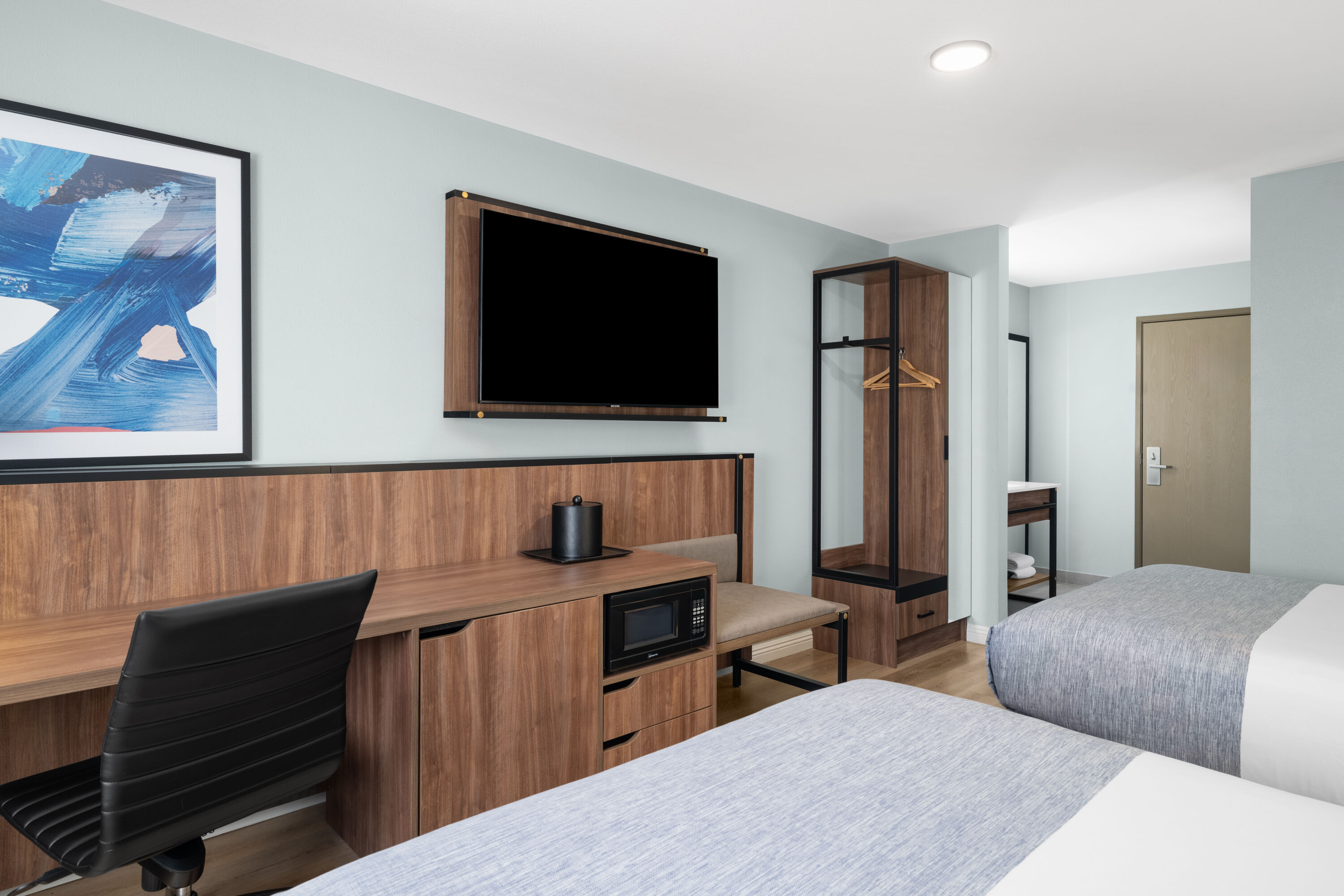 Guest room at the Wingate by Wyndham Farmington NM in Farmington, New Mexico