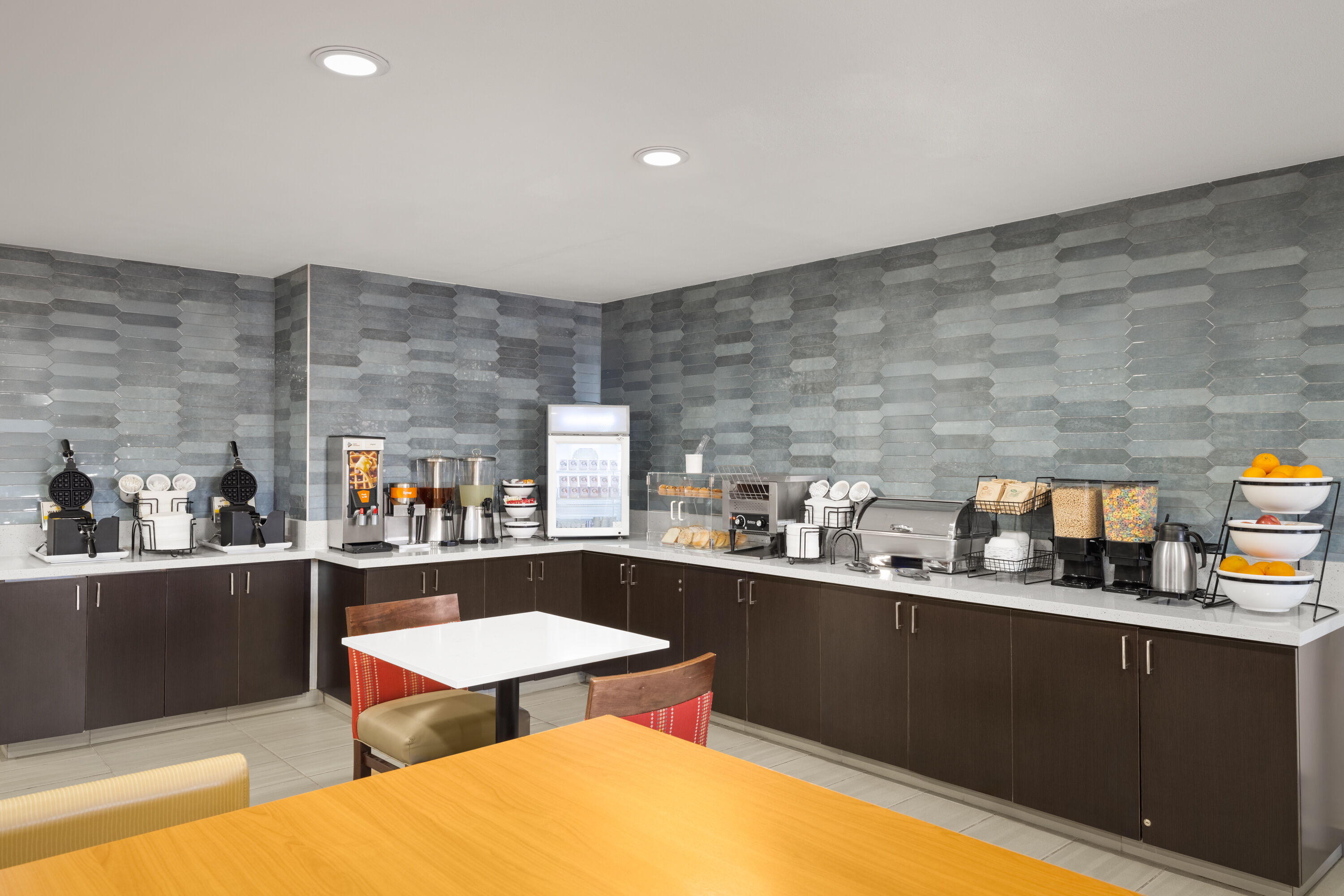 Free breakfast at Wingate by Wyndham Los Alamos in Los Alamos, New Mexico