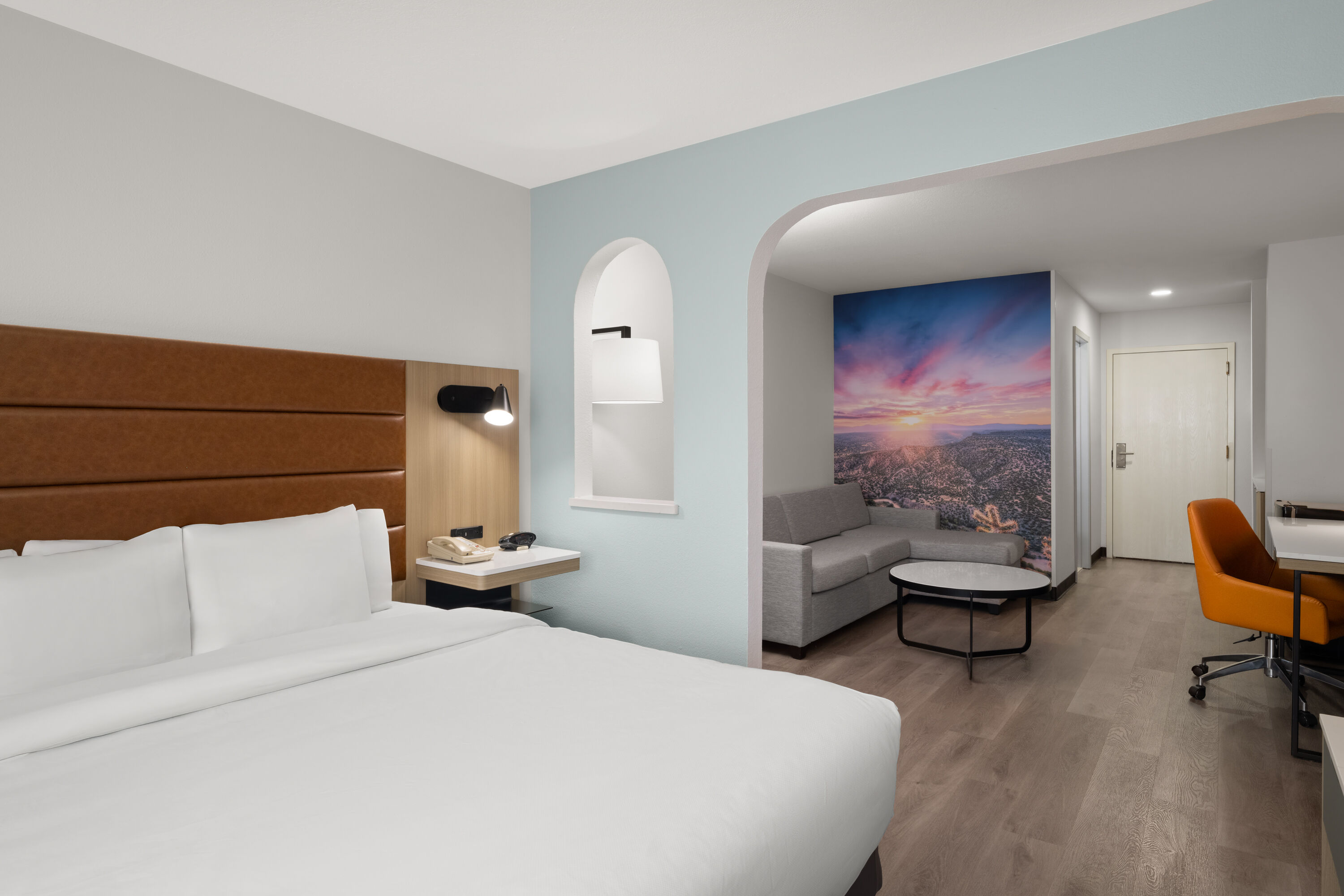 Wingate by Wyndham Los Alamos suite in Los Alamos, New Mexico