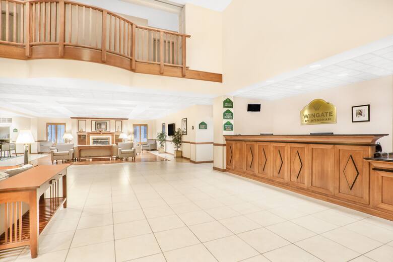 Wingate By Wyndham Ellicottville Hotels Ny 14731 Wingate By Wyndham Ellicottville Hotel Lobby In New York