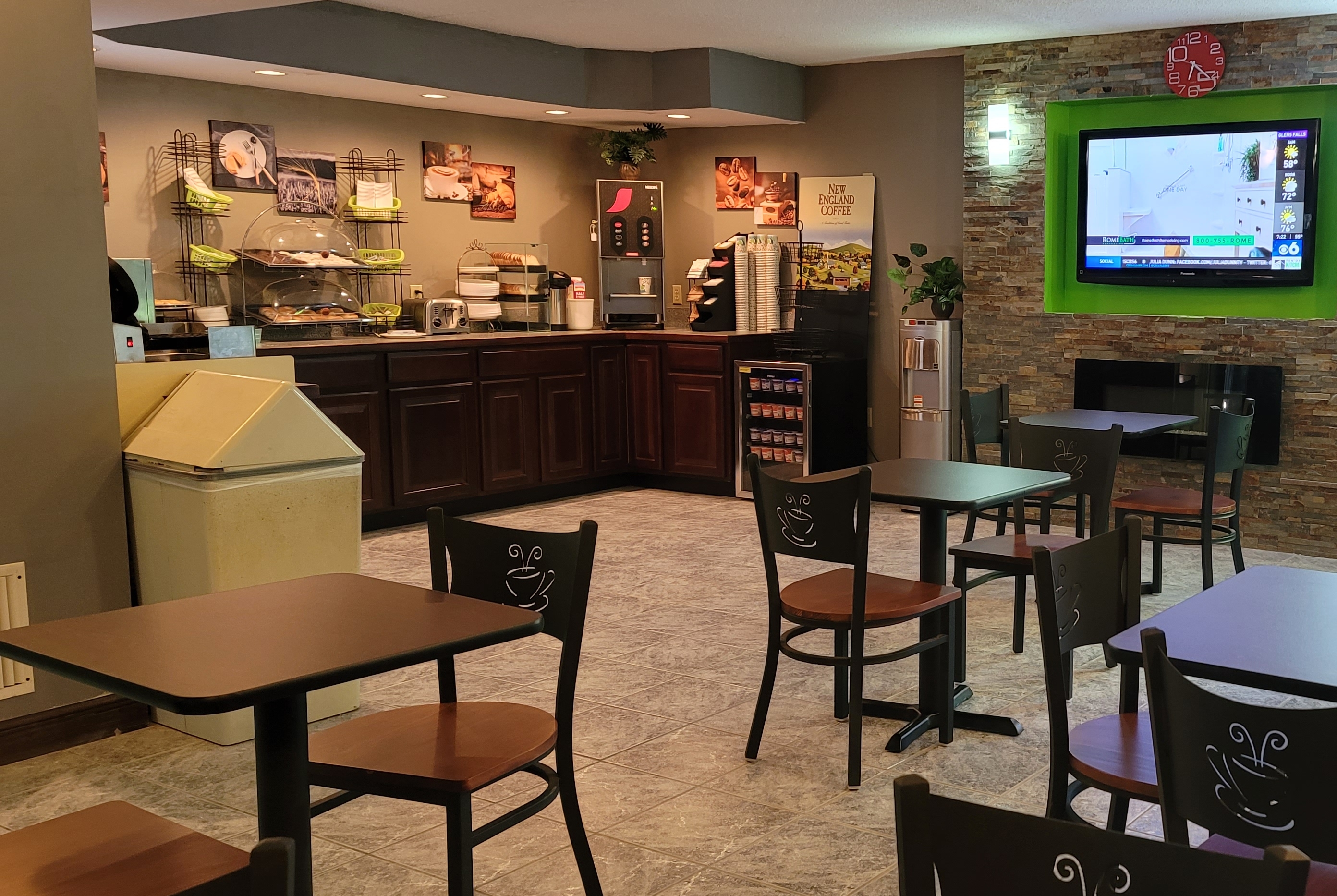 Free breakfast at Wingate by Wyndham Lake George in Lake George, New York