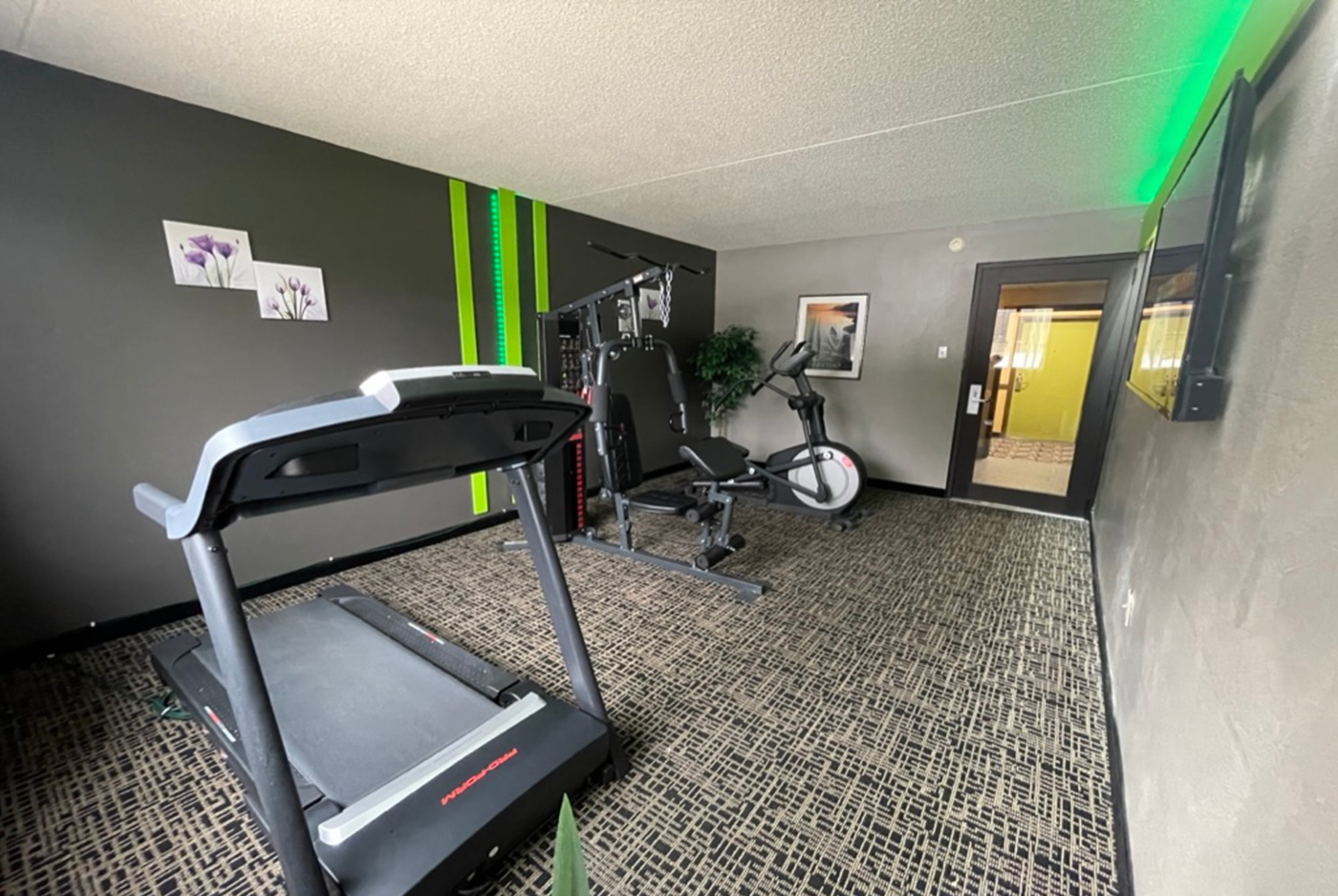 Fitness room at Wingate by Wyndham Lake George in Lake George, New York