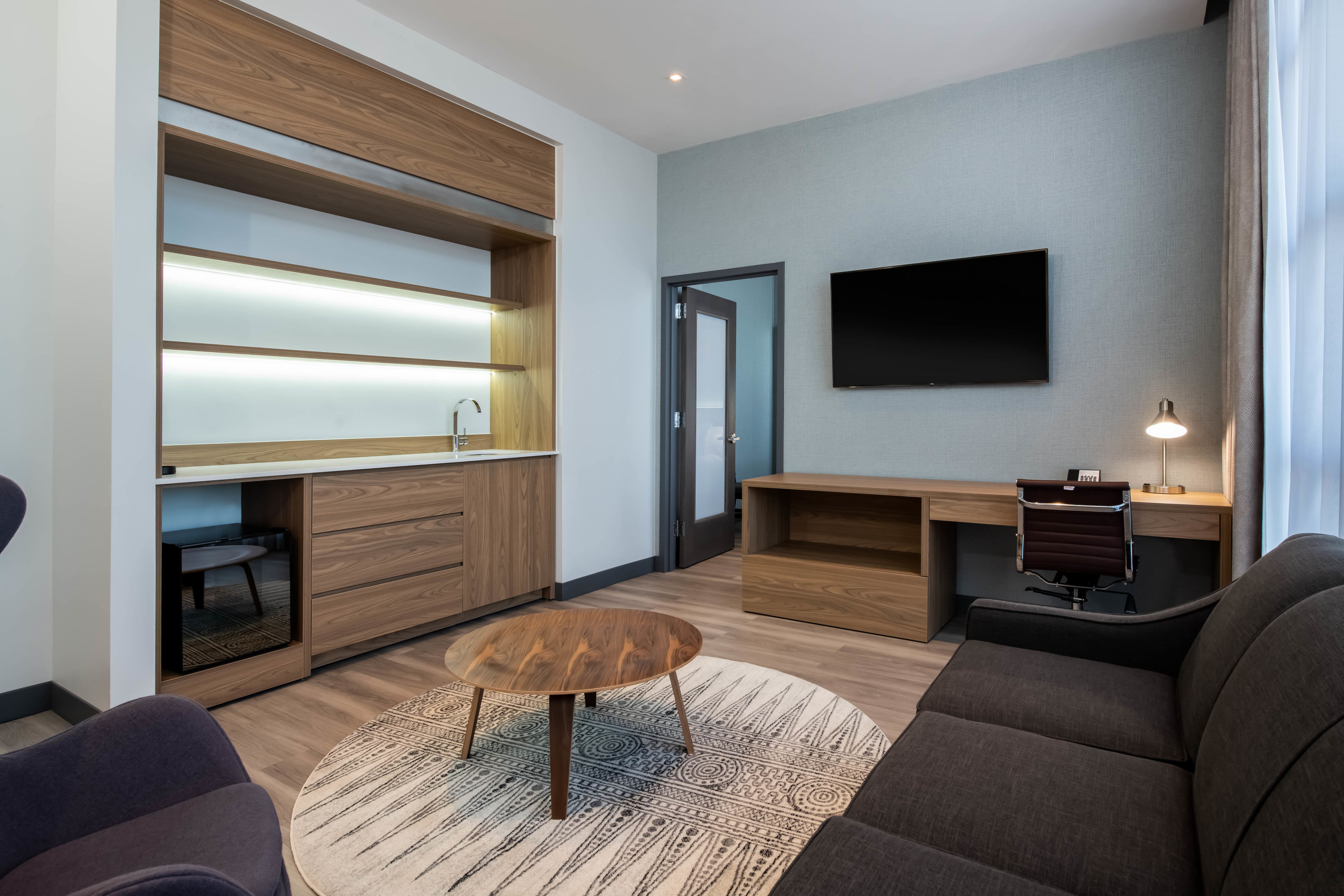 Guest room at the Wingate by Wyndham Long Island City in Long Island City, New York