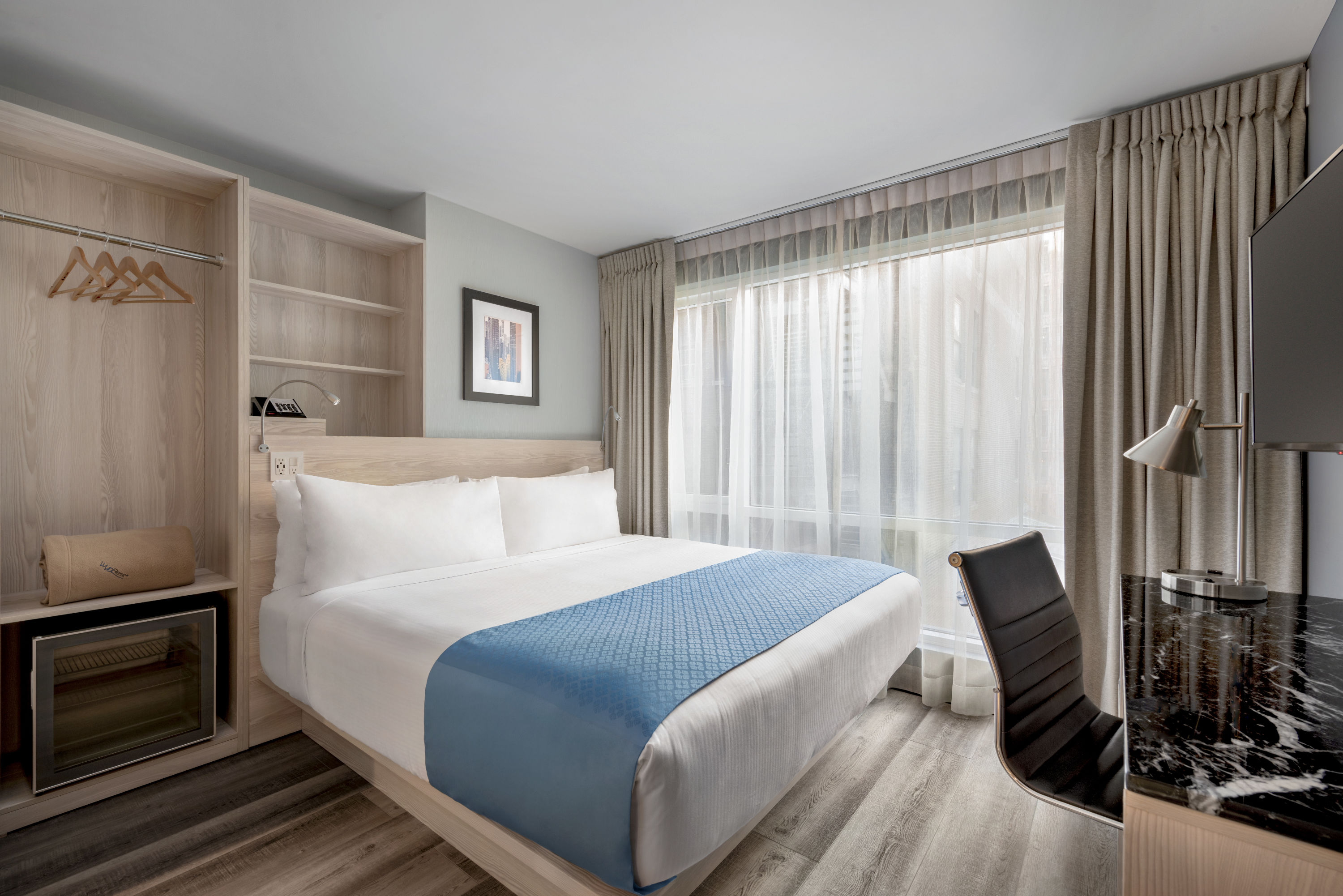 Guest room at the Wingate by Wyndham New York Midtown South/5th Ave in New York City, New York