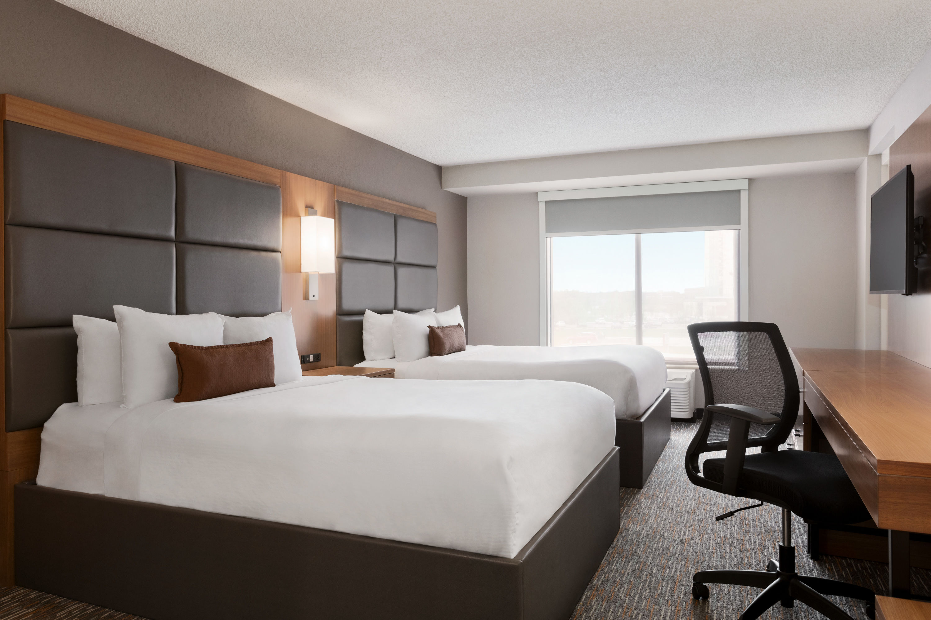 Guest room at the Wingate by Wyndham Cincinnati/Blue Ash in Cincinnati, Ohio