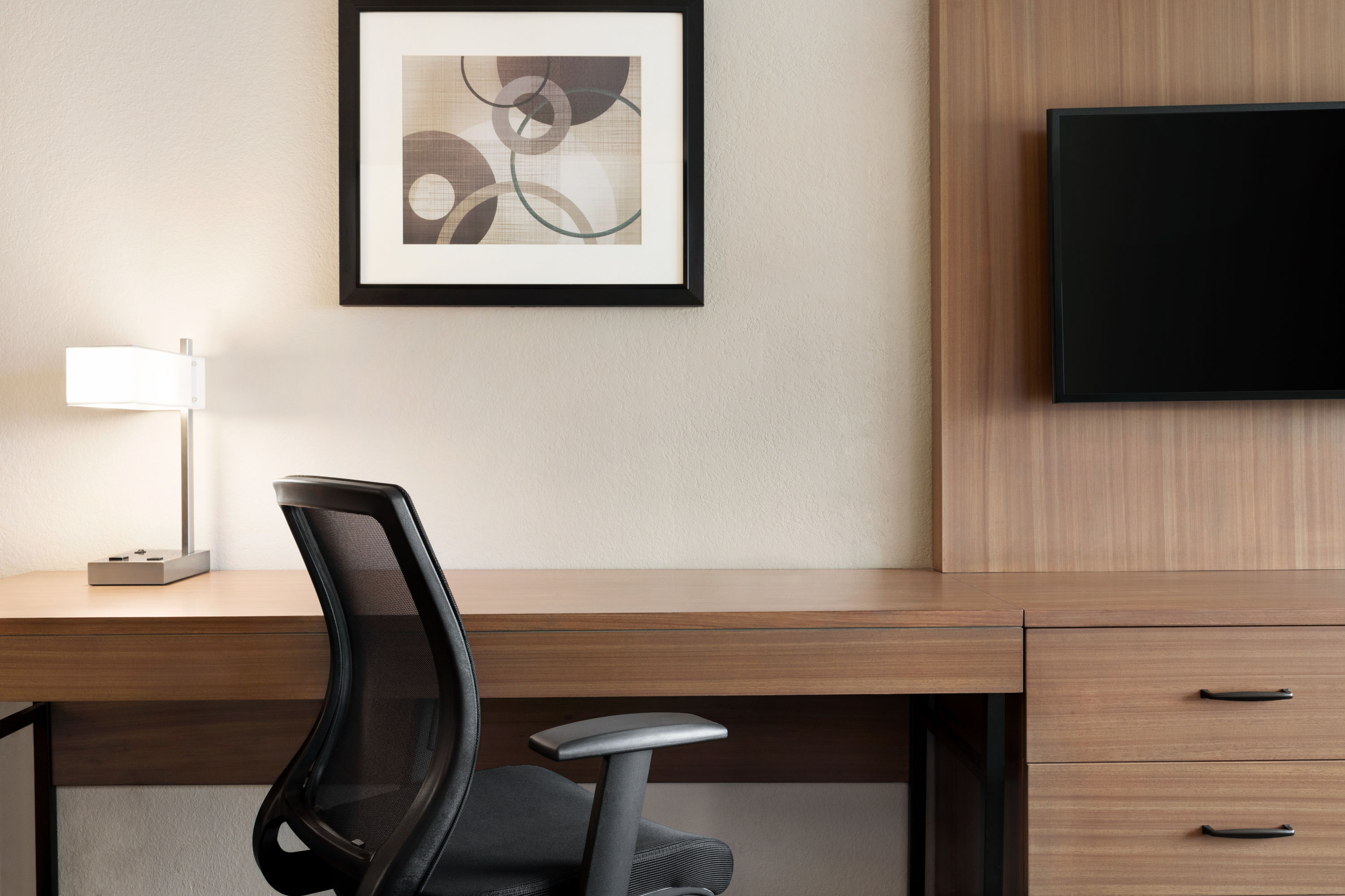 Guest room at the Wingate by Wyndham Cincinnati/Blue Ash in Cincinnati, Ohio