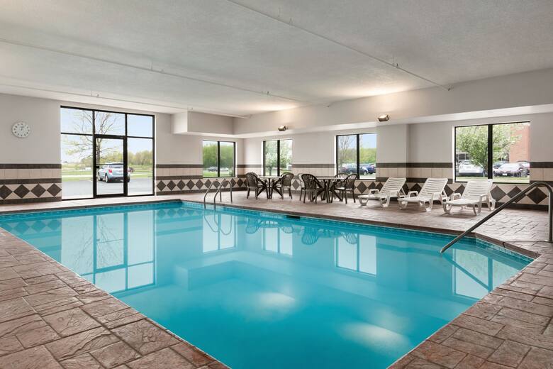 Pool at the Wingate by Wyndham Cincinnati/Blue Ash in Cincinnati, Ohio