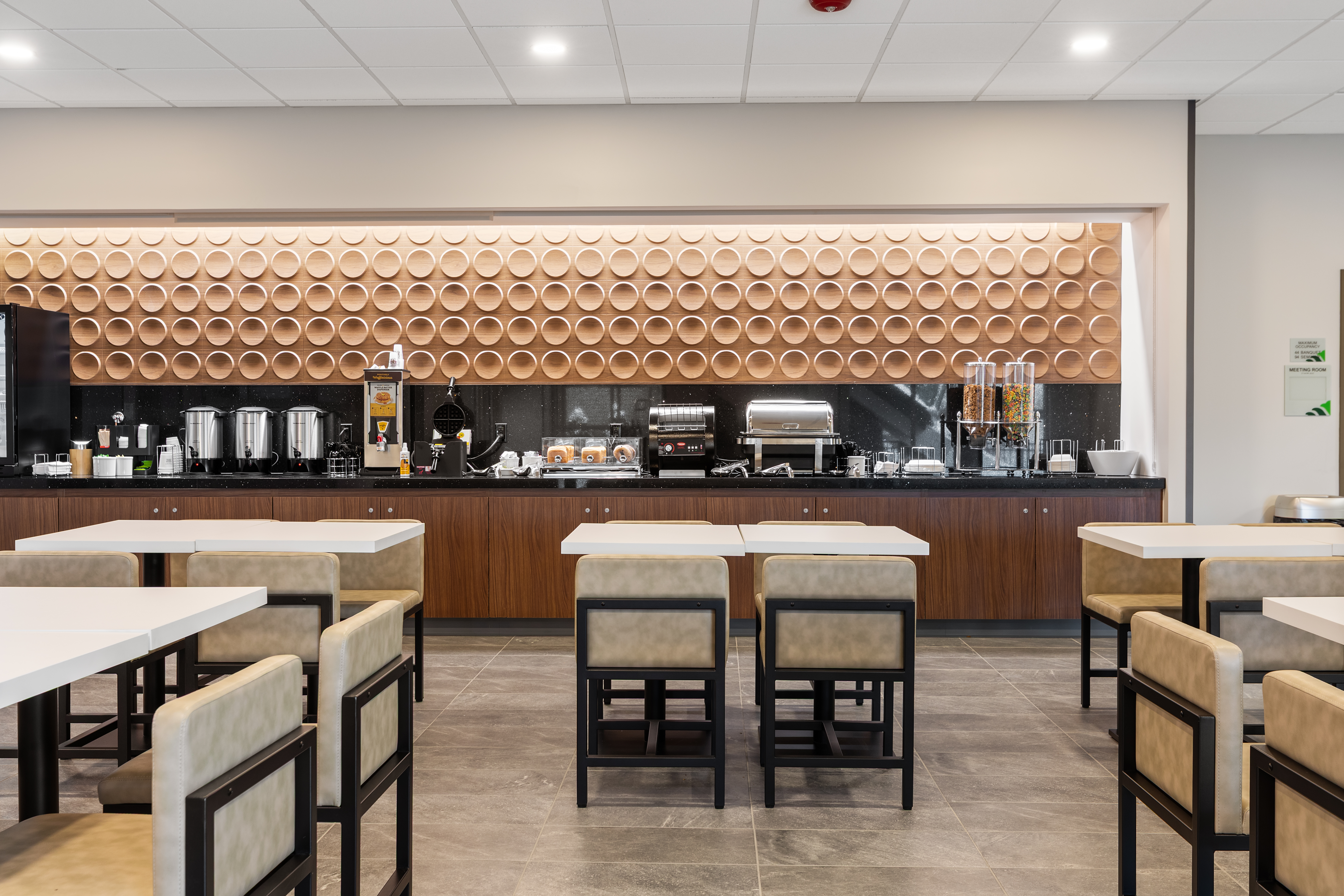 Free breakfast at Wingate by Wyndham Geneva at SPIRE Academy in Geneva, Ohio