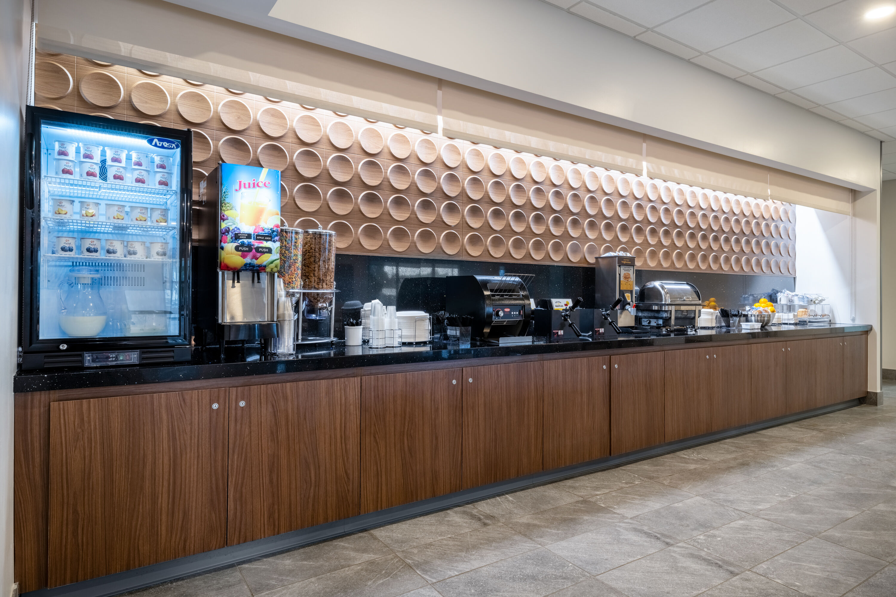 Free breakfast at Wingate by Wyndham Geneva at SPIRE Academy in Geneva, Ohio