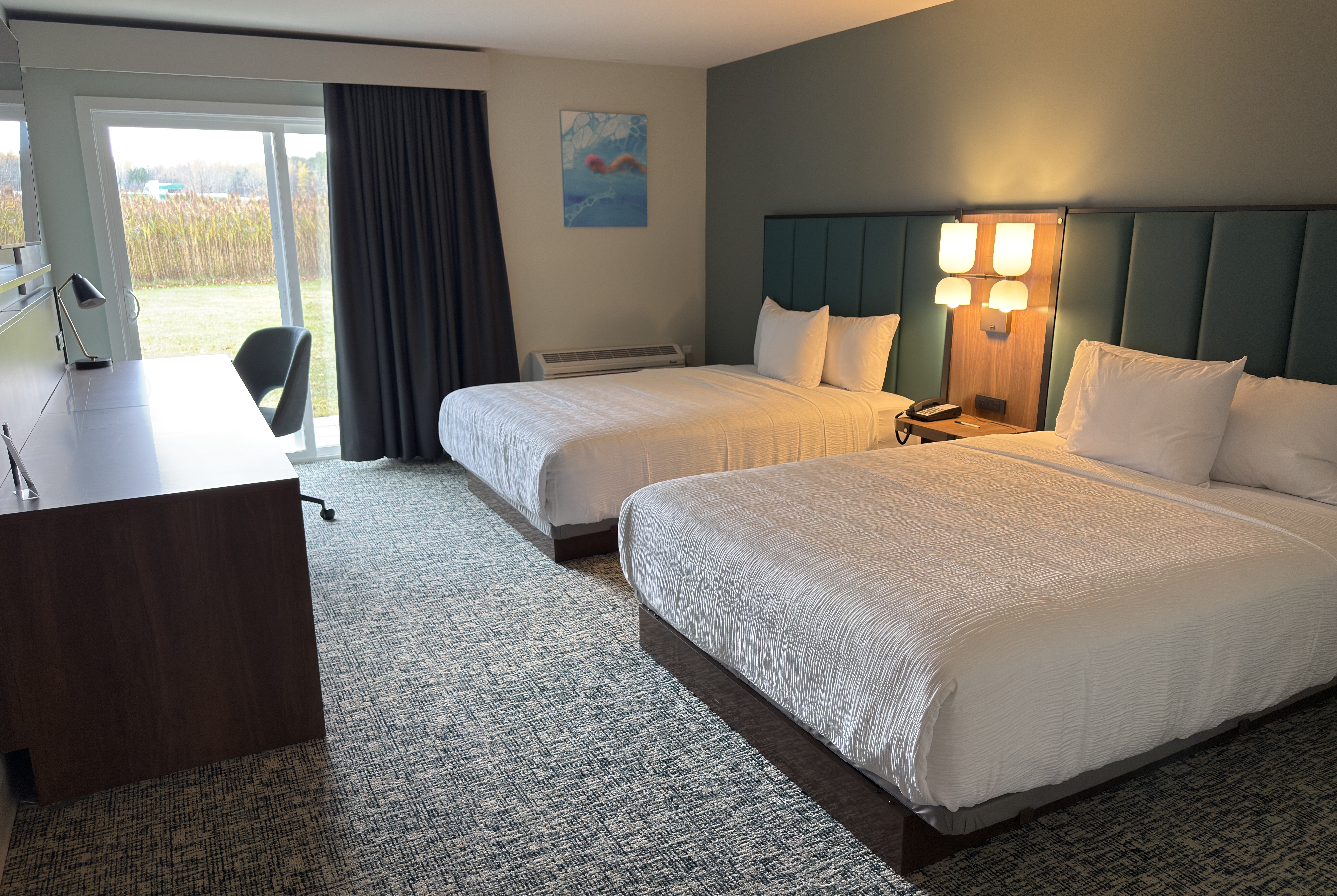 Guest room at the Wingate by Wyndham Geneva at SPIRE Academy in Geneva, Ohio