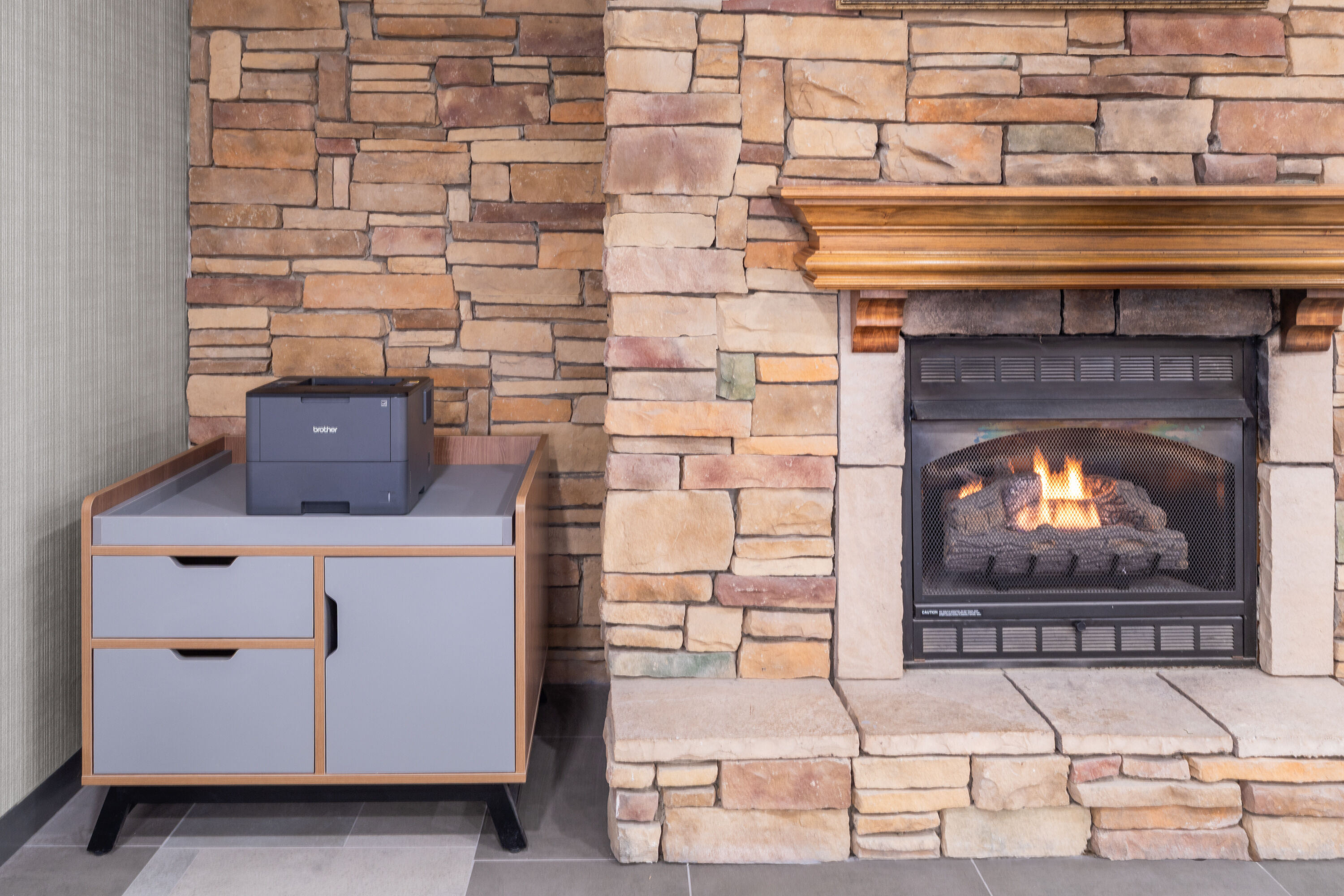 Wingate by Wyndham Mansfield OH business center in Mansfield, Ohio