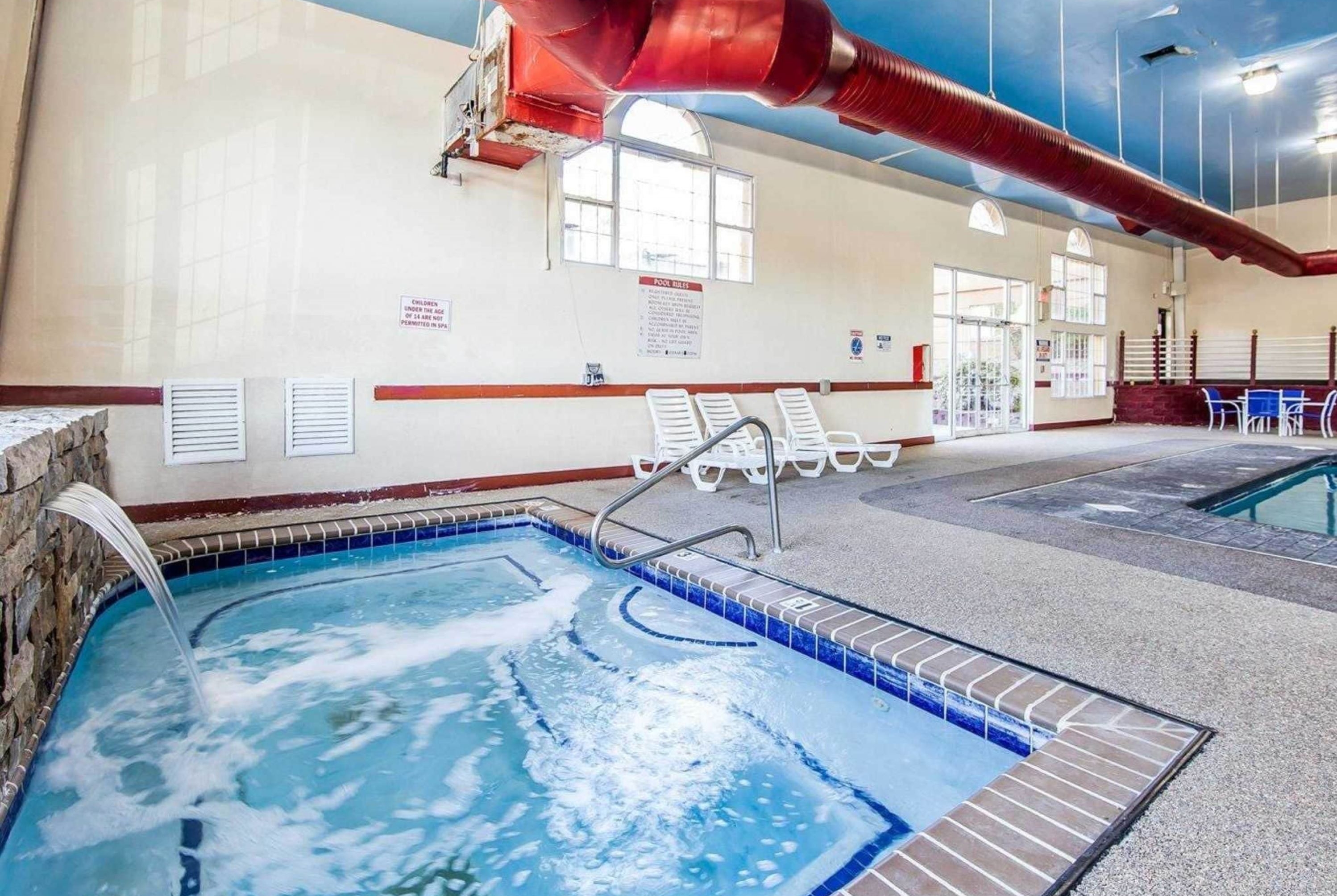 Indoor pool at the Wingate by Wyndham Marietta Conference Center in Marietta, Ohio