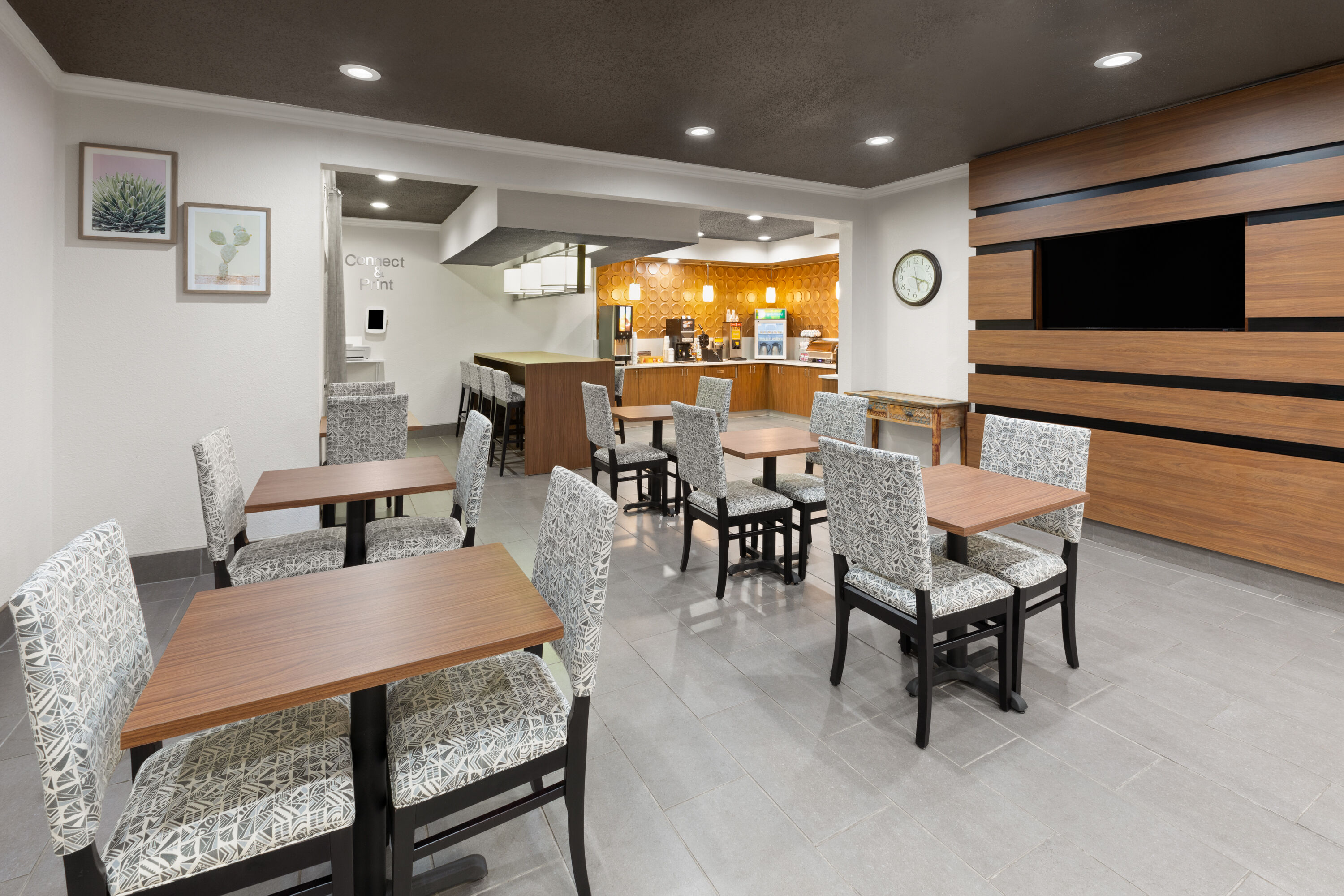 Free breakfast at Wingate by Wyndham Marion in Marion, Ohio