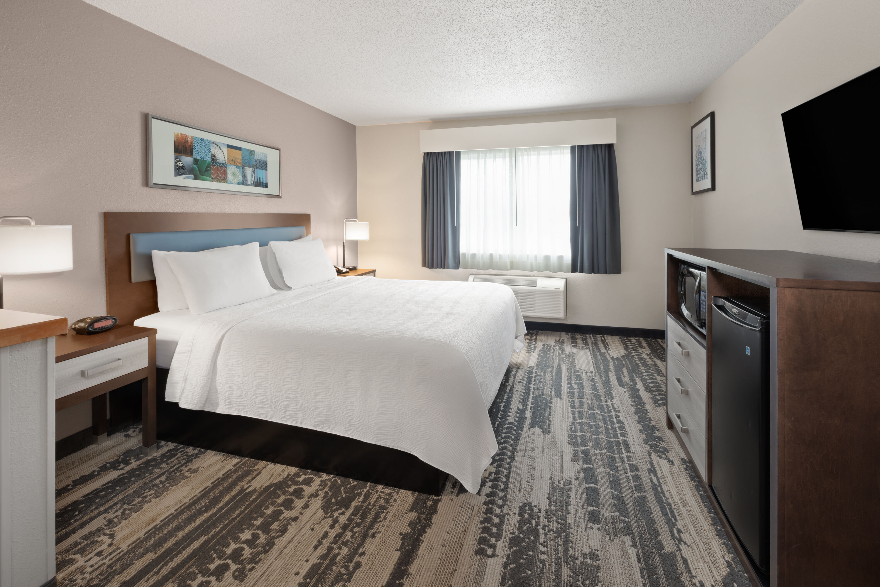 Wingate by Wyndham Marion suite in Marion, Ohio