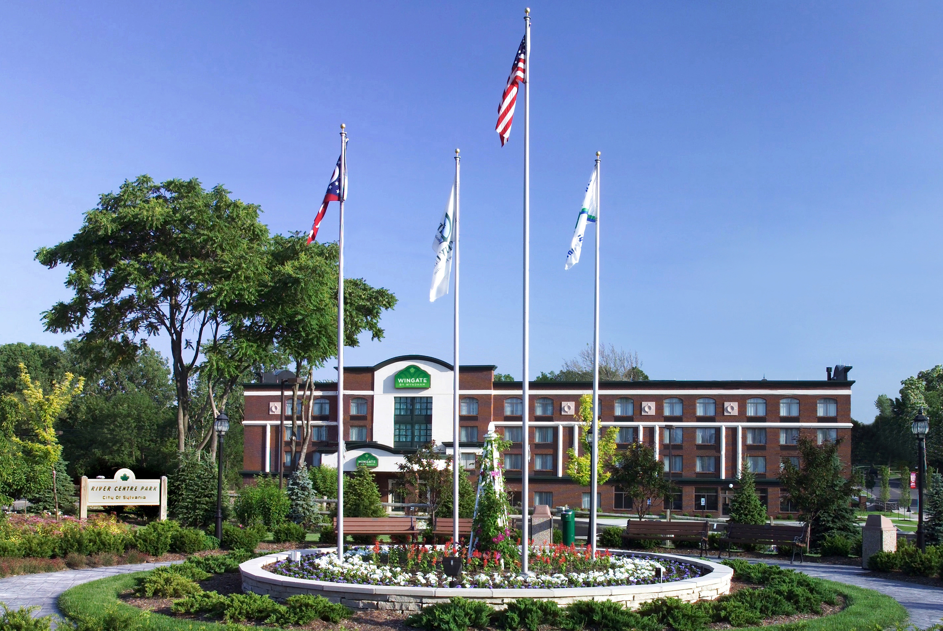 Wingate By Wyndham Sylvania Toledo Sylvania Oh Hotels