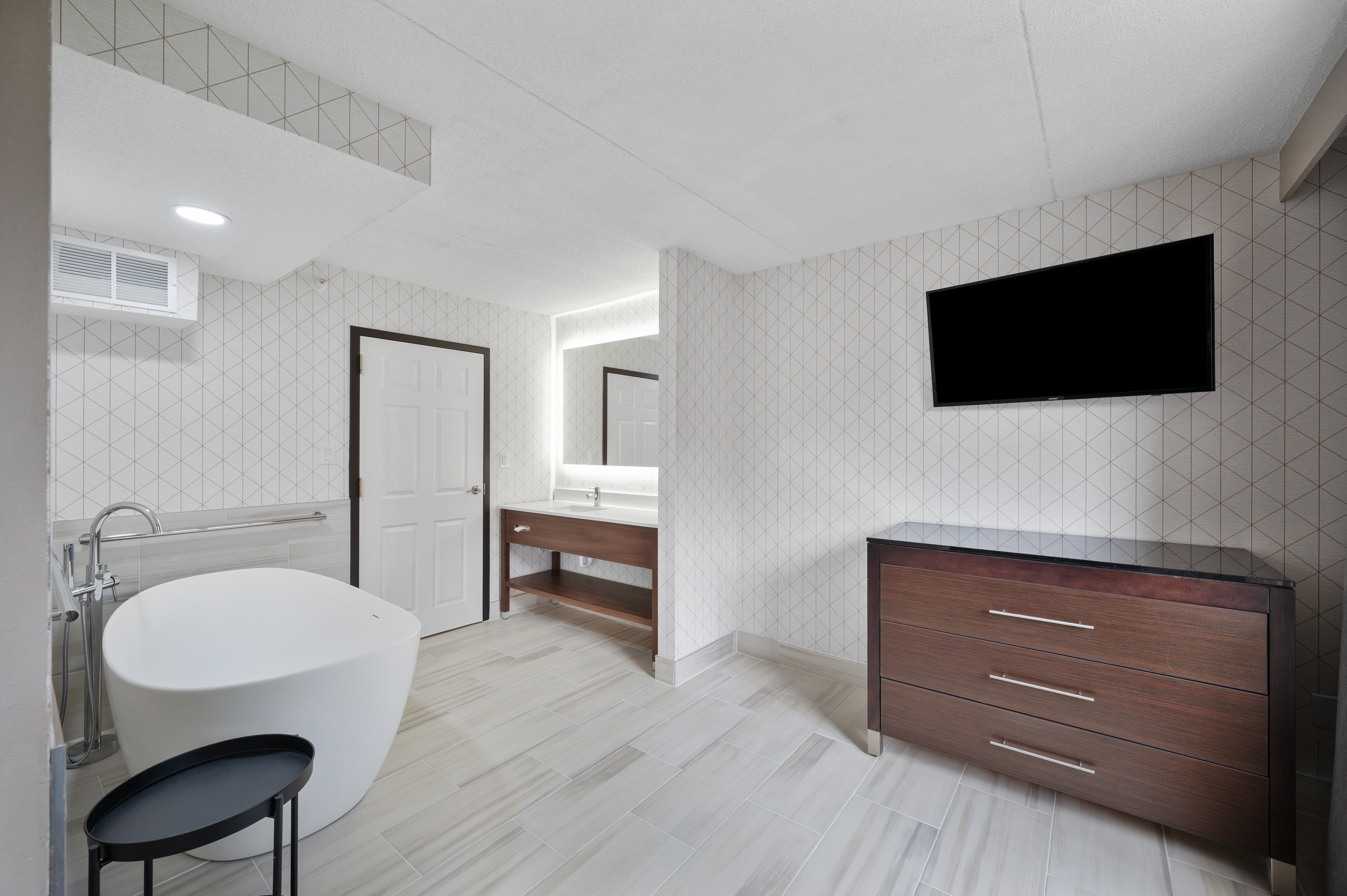 Wingate by Wyndham Sylvania/Toledo suite in Sylvania, Ohio