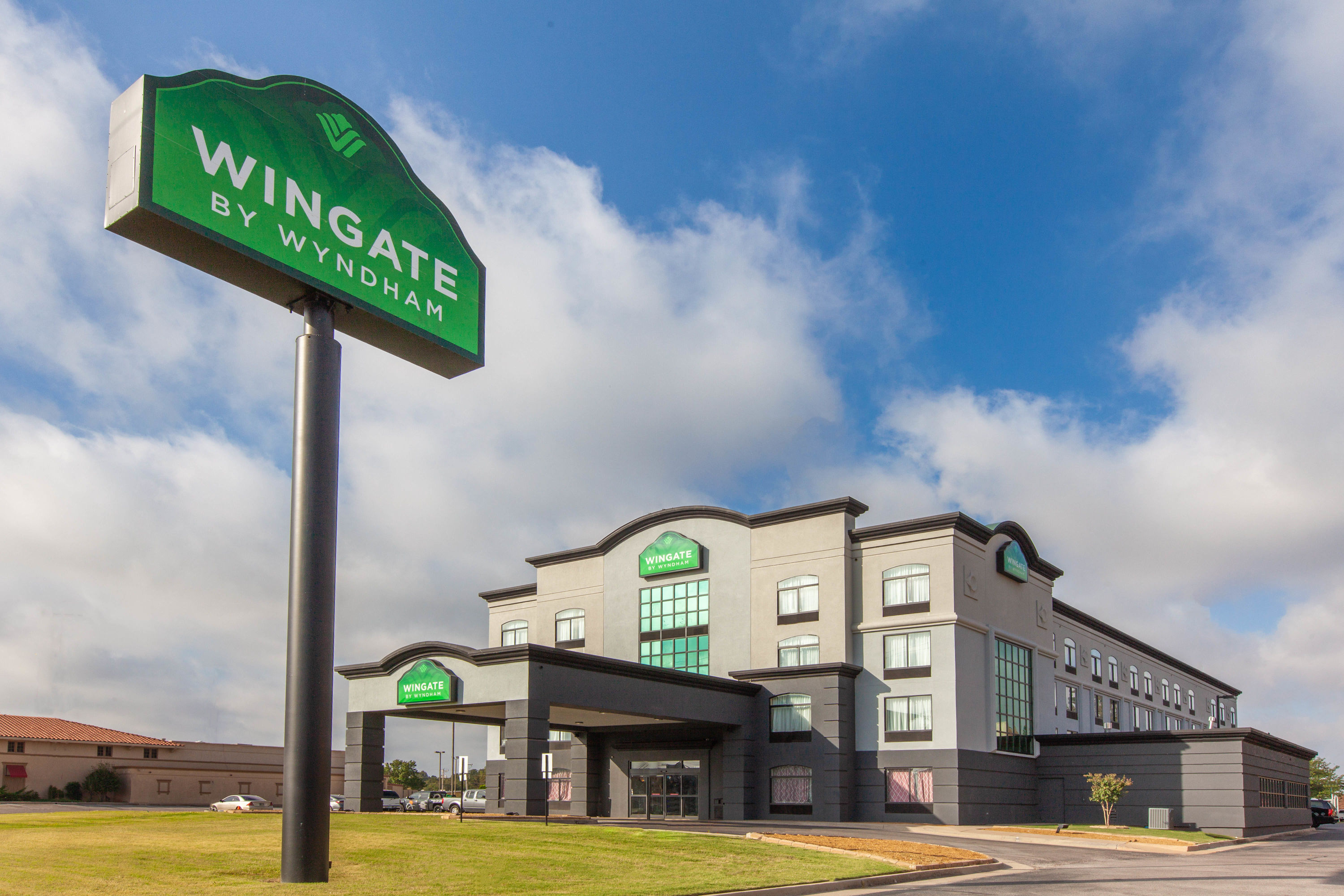 Exterior Day Image of Wingate by Wyndham Oklahoma City Airport hotel in Oklahoma City, Oklahoma