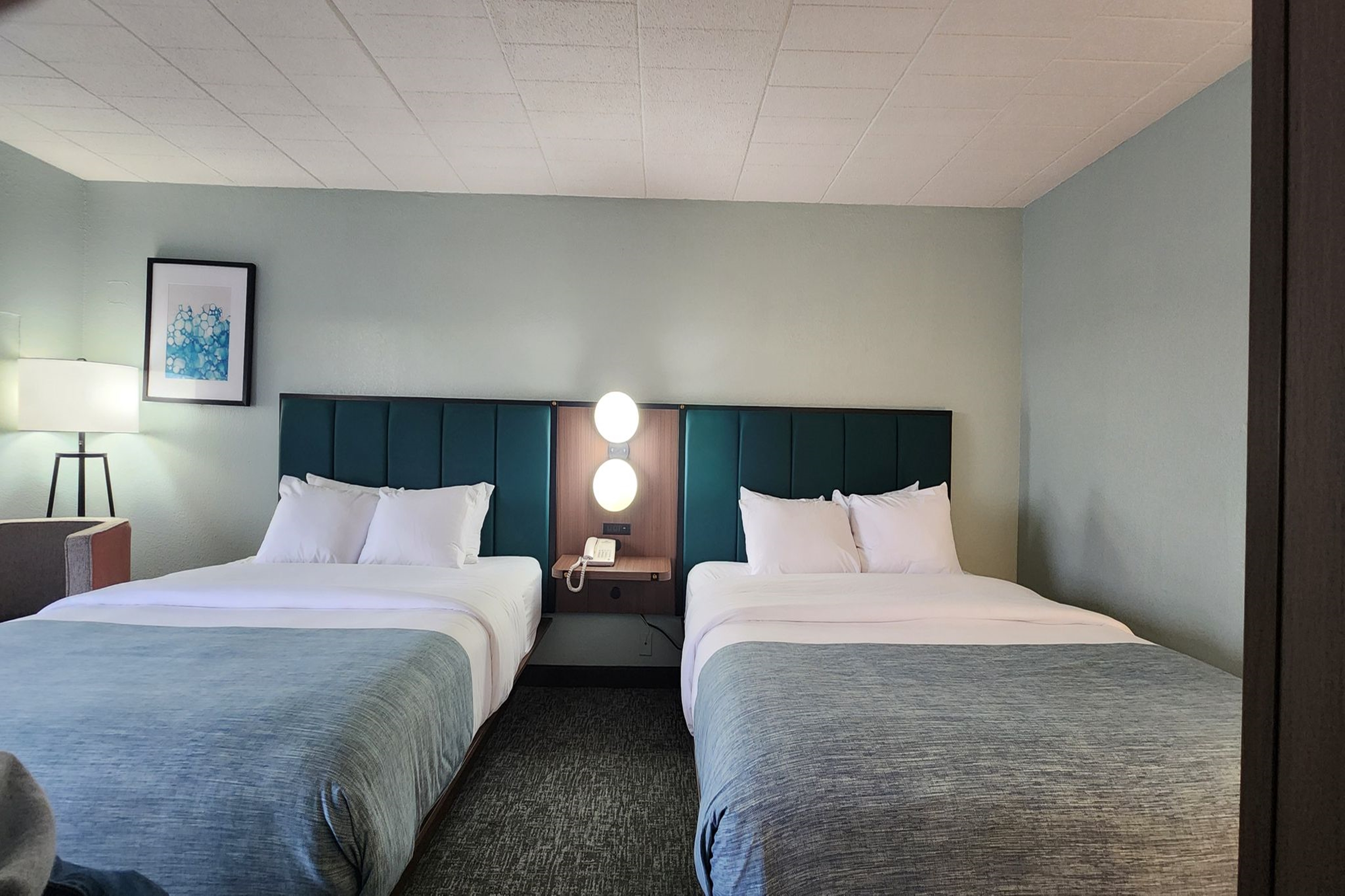 Guest room at the Wingate by Wyndham Cranberry in Cranberry Township, Pennsylvania