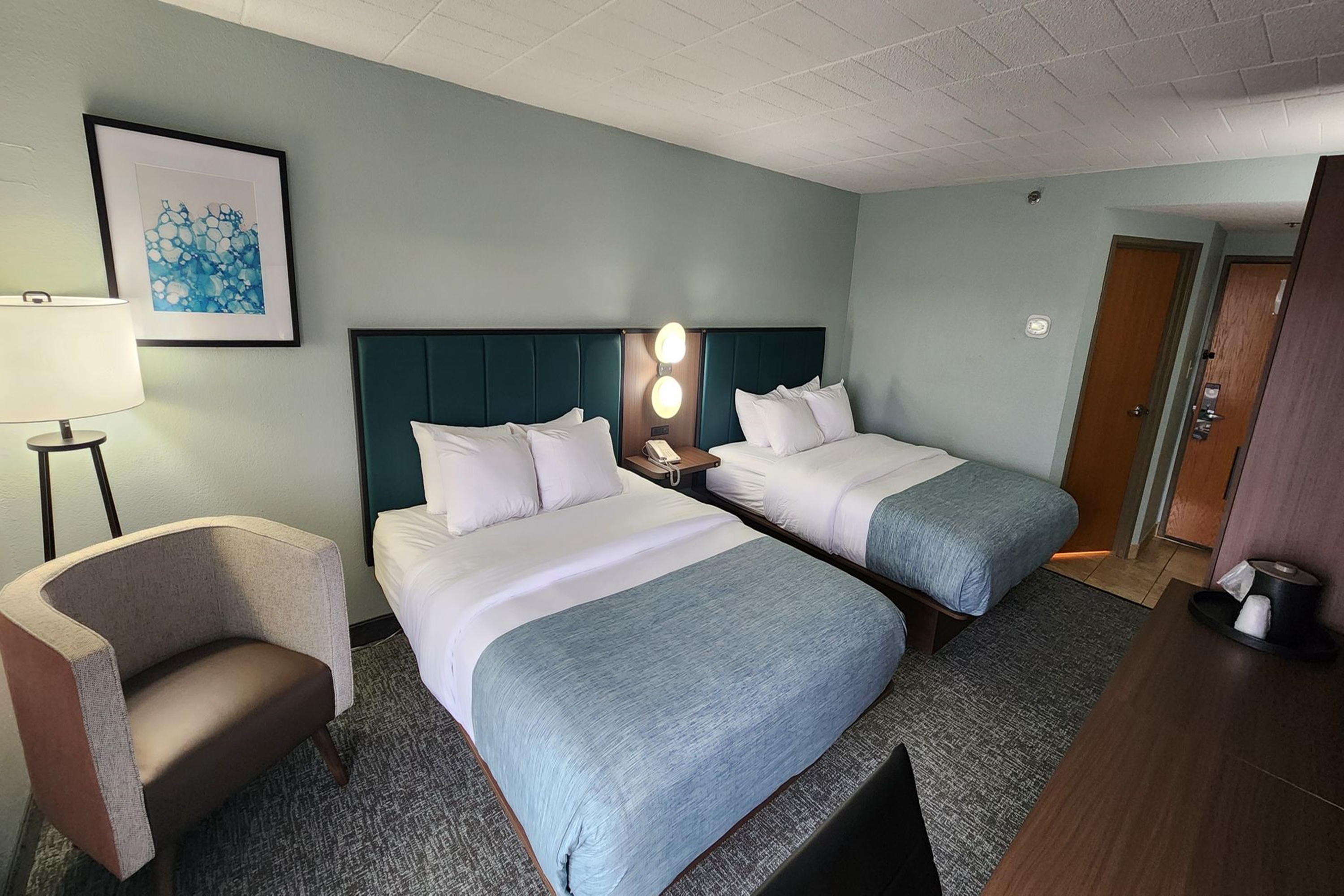 Guest room at the Wingate by Wyndham Cranberry in Cranberry Township, Pennsylvania